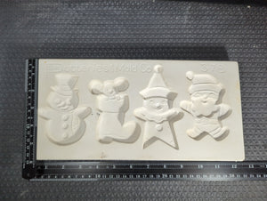 CM1316 -  378 SK Potteries Open Pour (4) Ornaments Mold