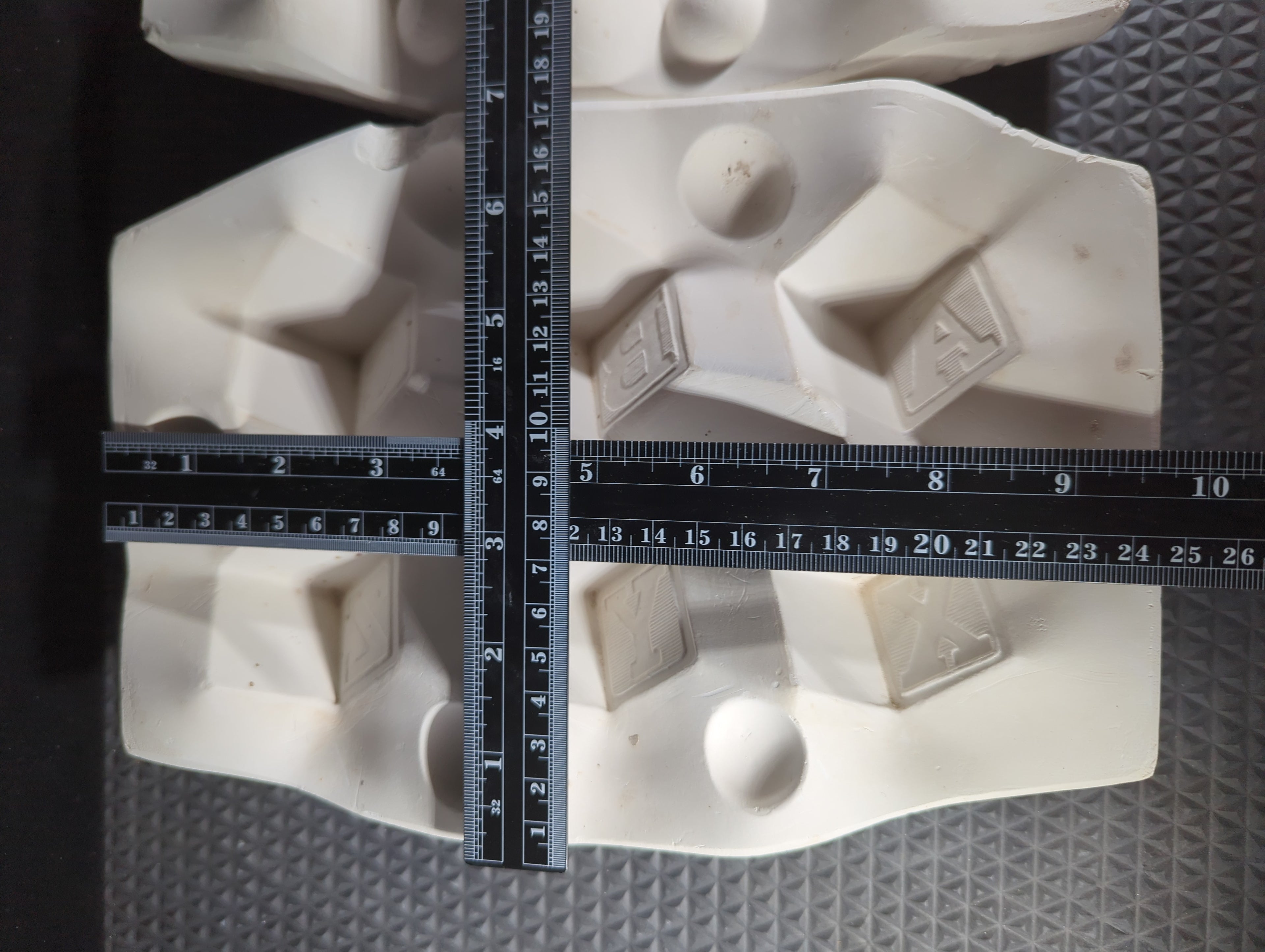 CM0707 -B48 Byron Molds ABC Blocks
