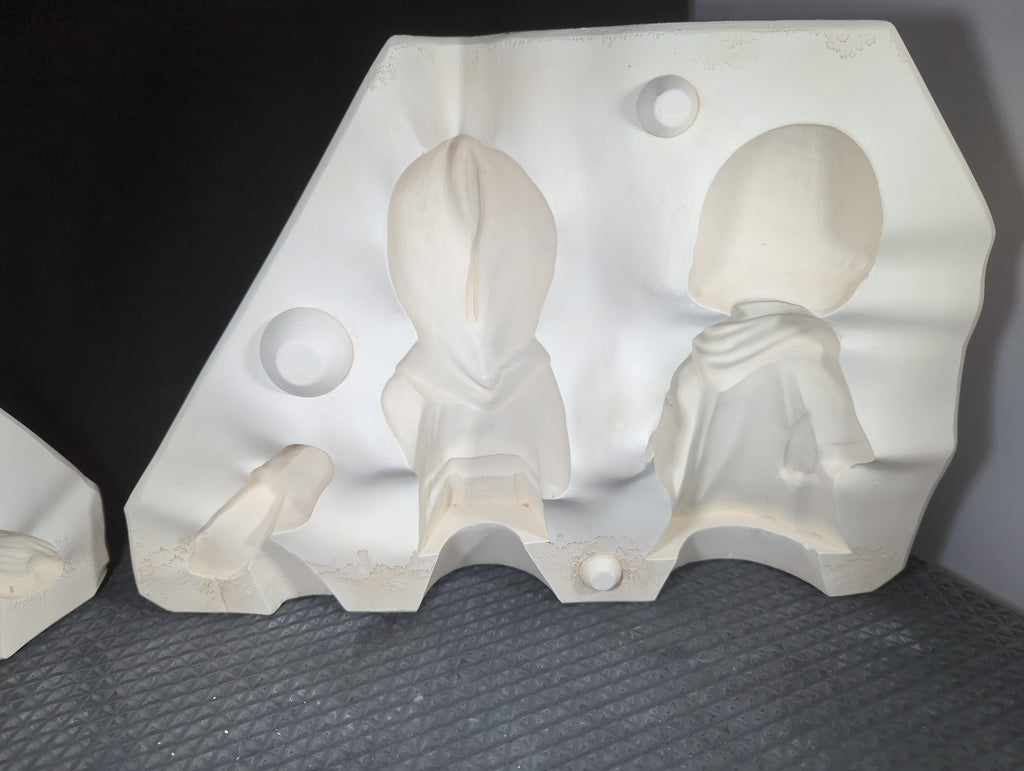 CM1268 - DM 65D Duncan Sweet Pretenders Nativity Scene - Mary, Joseph and Baby Mold 1 of 6