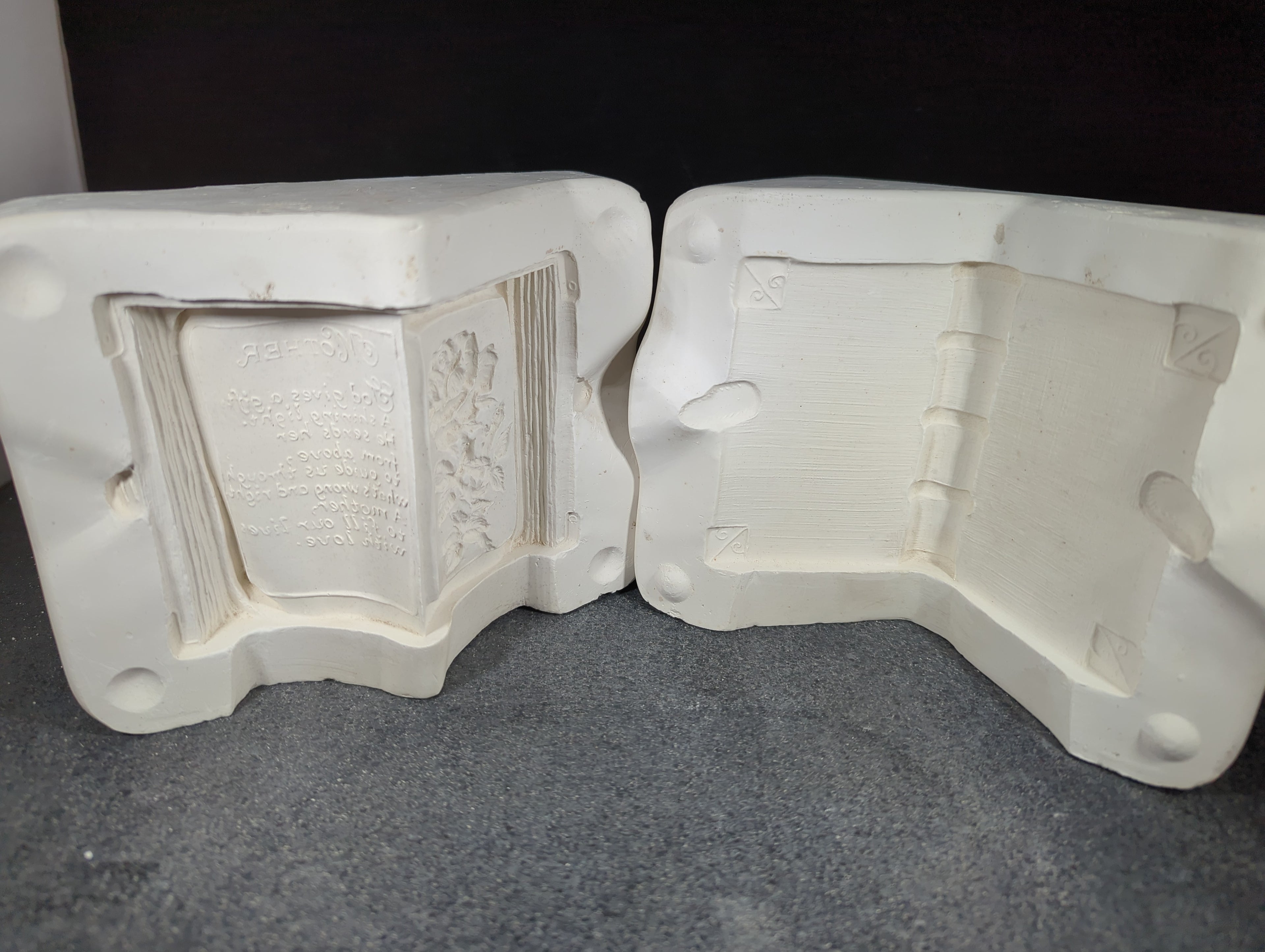 CM0161 - NM-1224 Nowell's Book for Mother