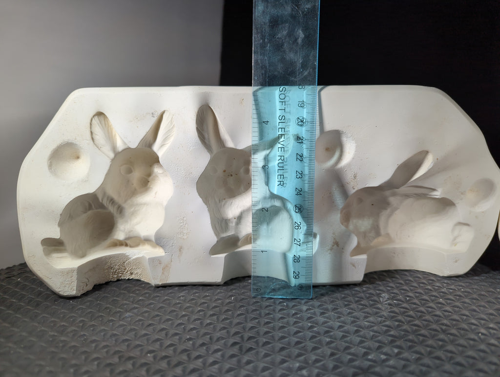 CM0487 - S-306 Scioto Three Little Rabbits