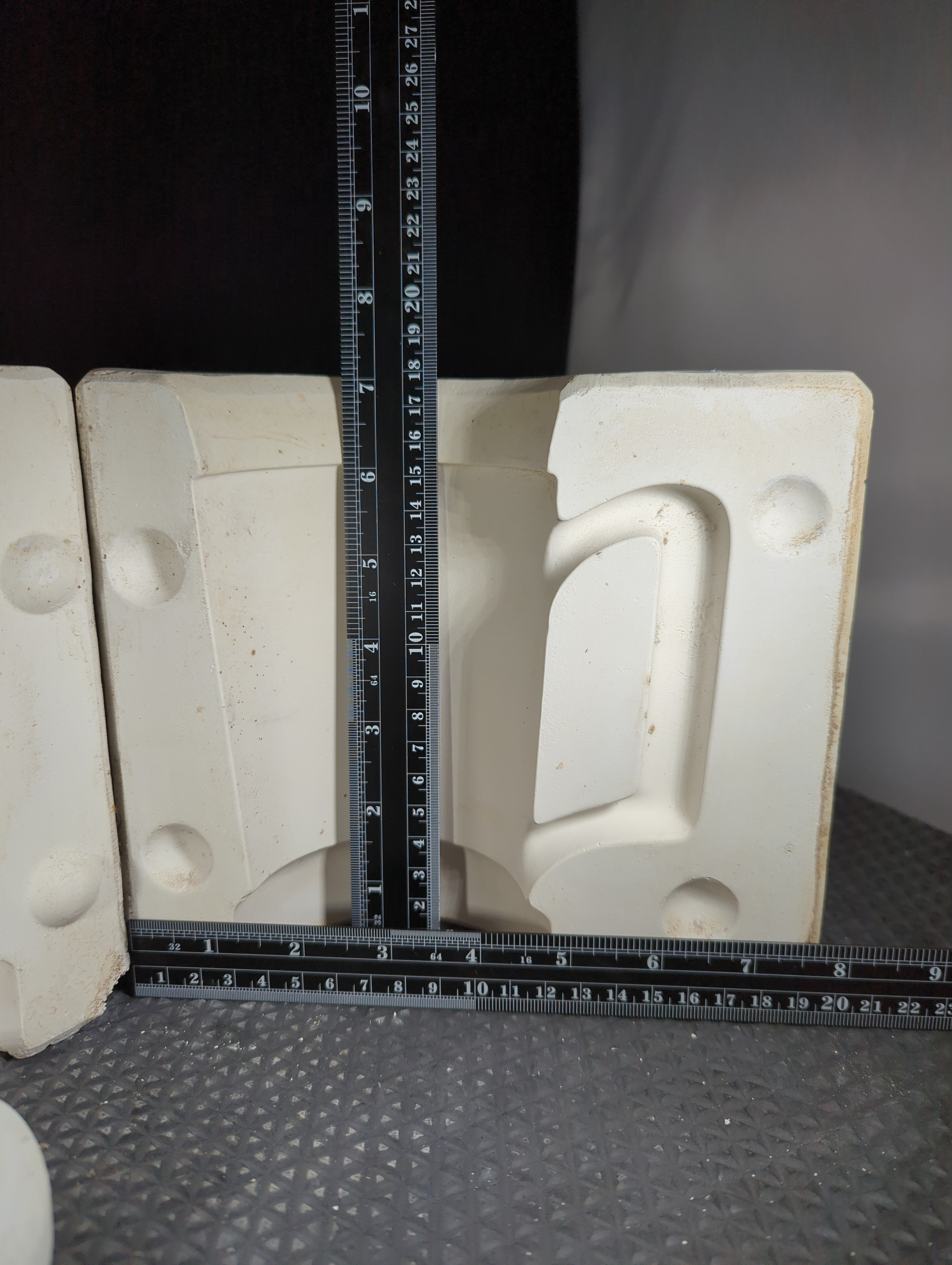 CM00631 - Mug - Exterior water damage