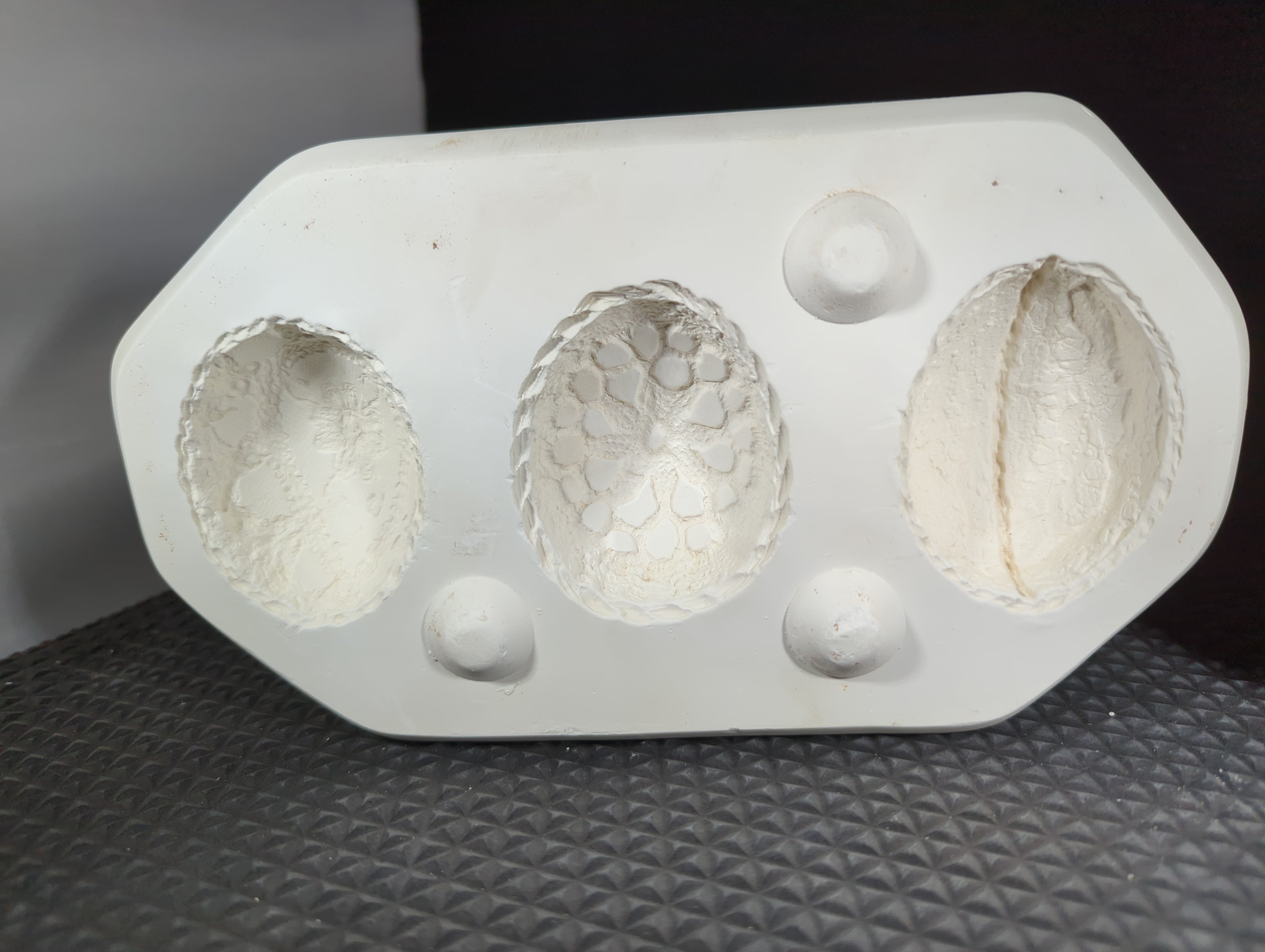 CM0259 - S-1561 Scioto 3 Lace Eggs