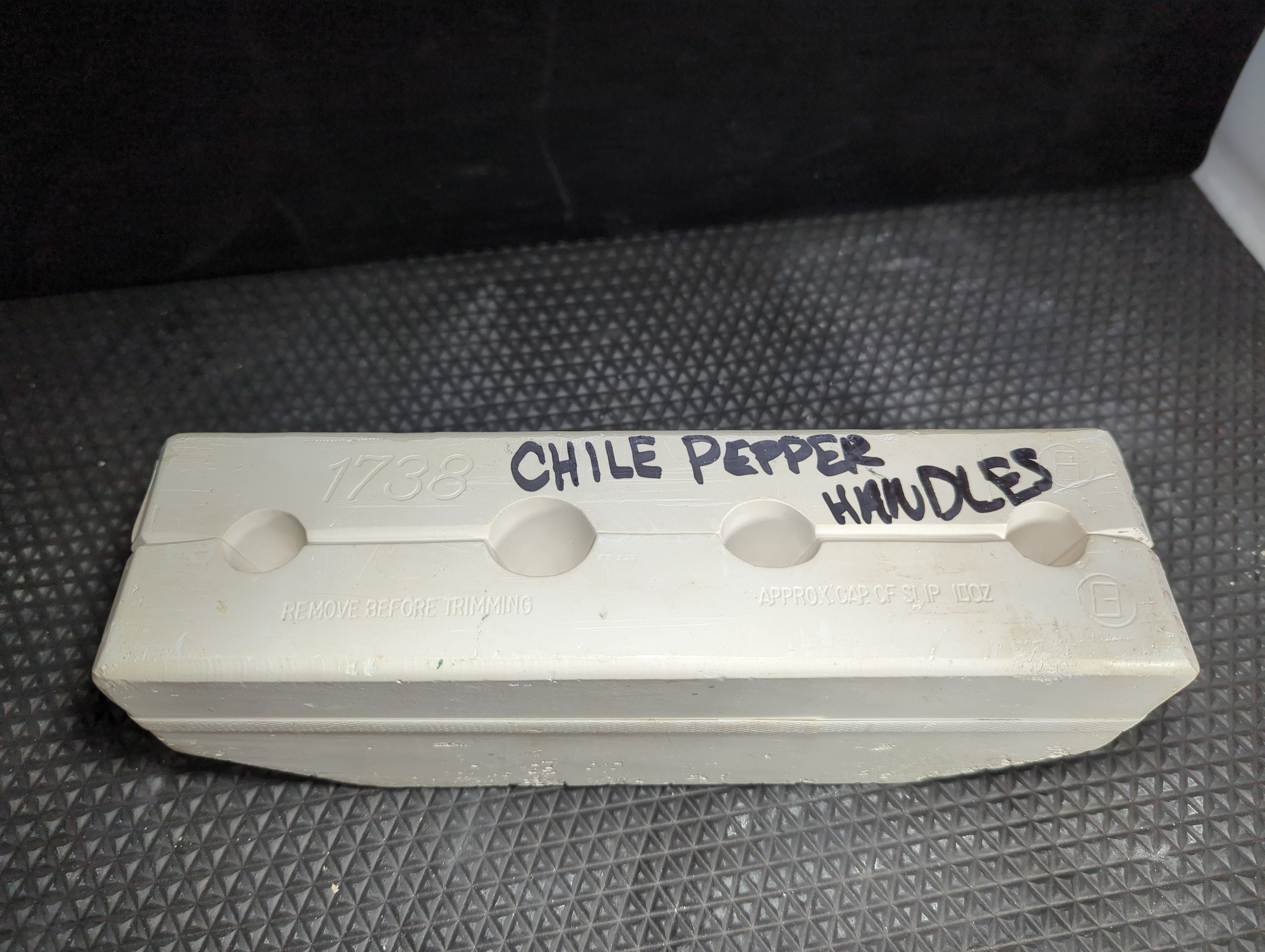 CM0280 - DM-1738 Duncan Chili Pepper Handles
