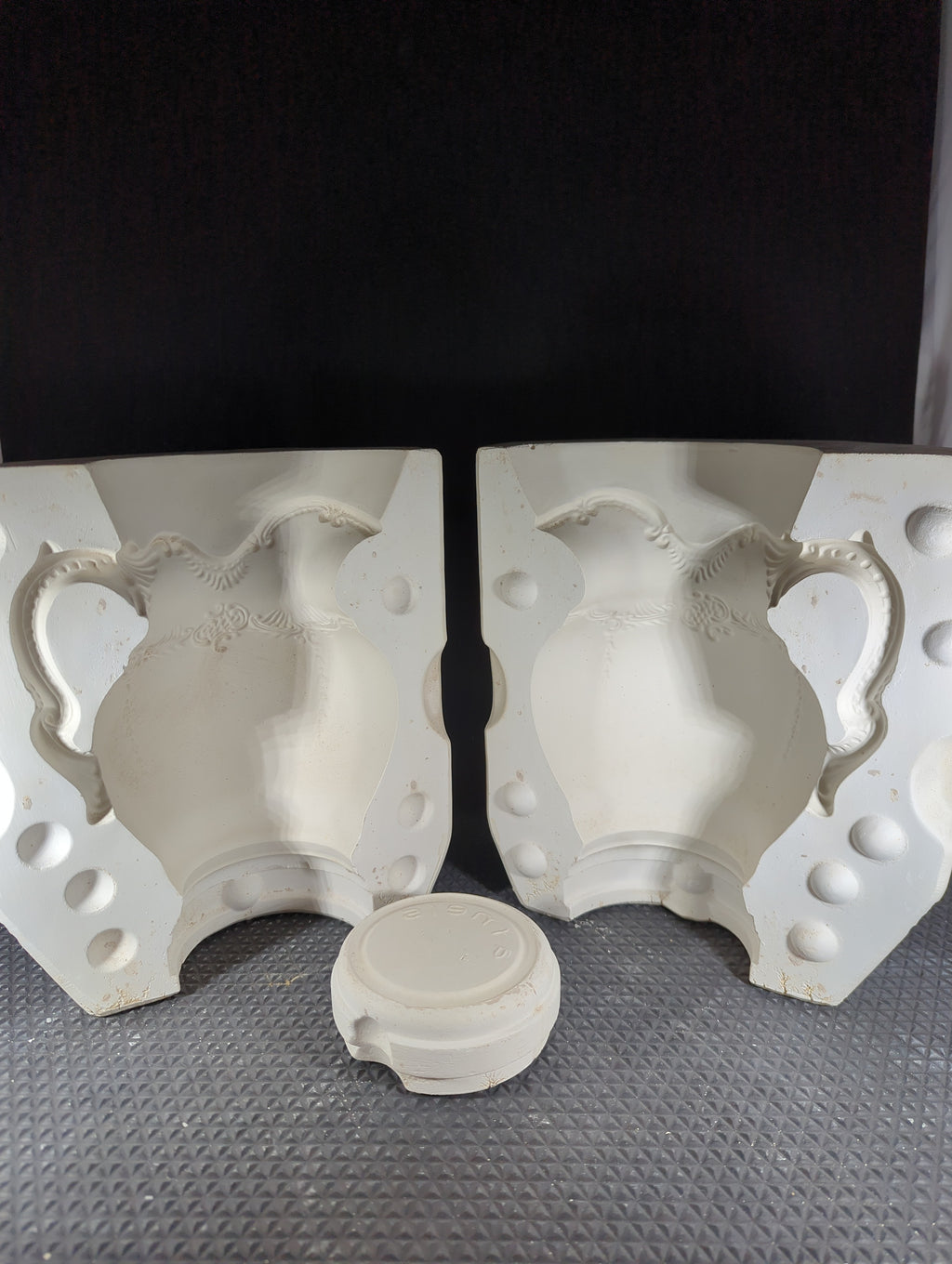 CM0003 - 818-A and 818-B Arnels Pitcher & Bowl Set