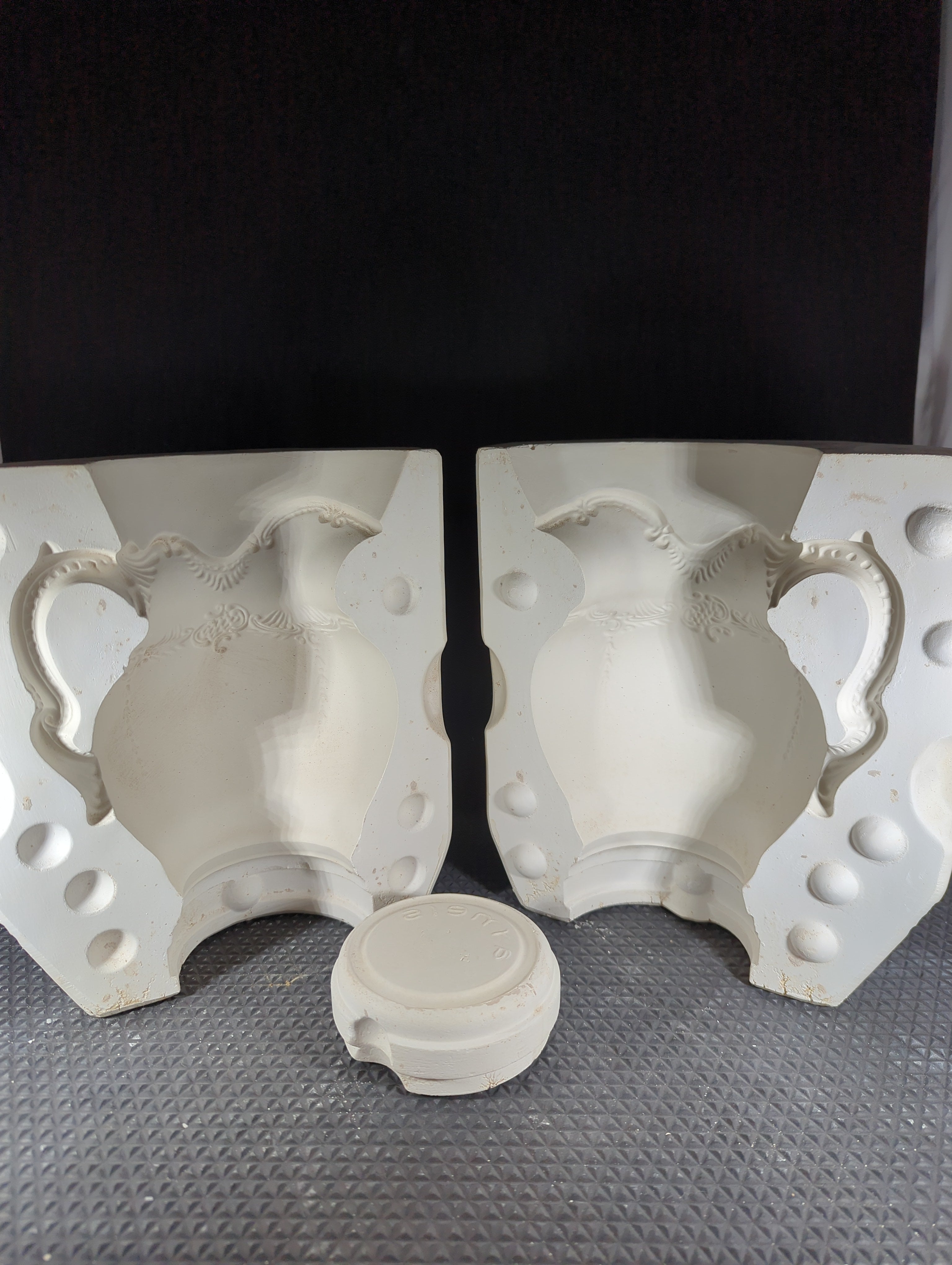 CM0003 - 818-A and 818-B Arnels Pitcher & Bowl Set