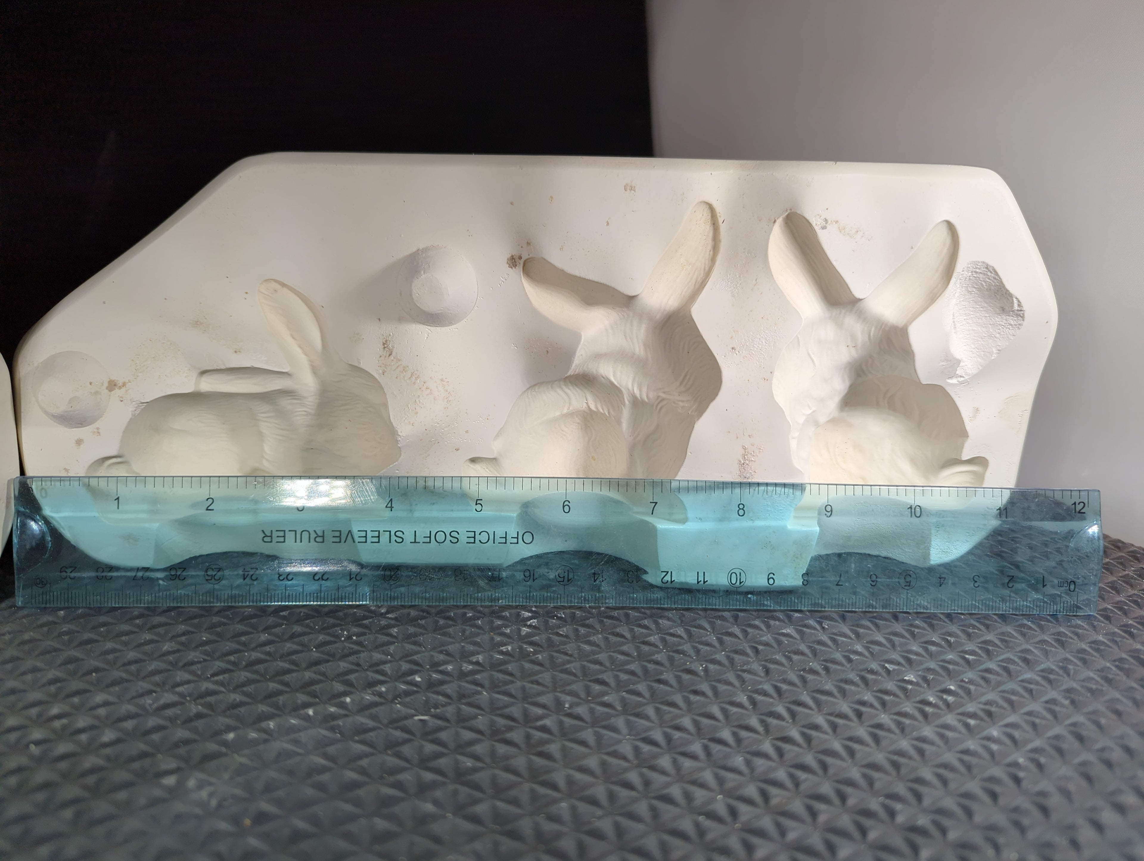 CM0487 - S-306 Scioto Three Little Rabbits