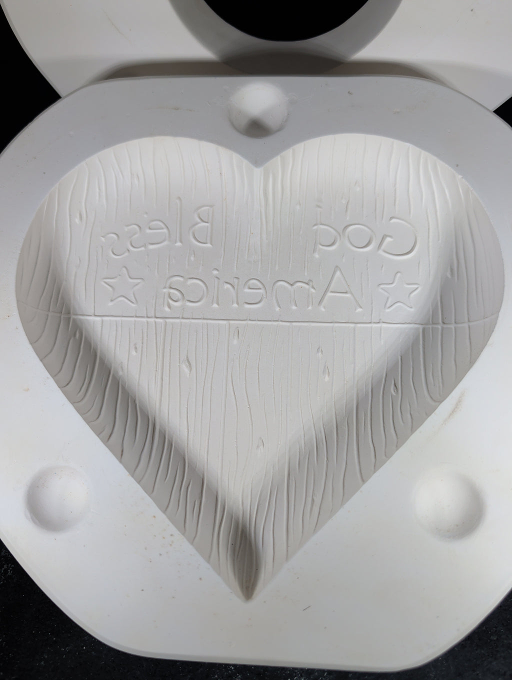 CM0018 - 3355 Kimple Wooden God Bless America Heart