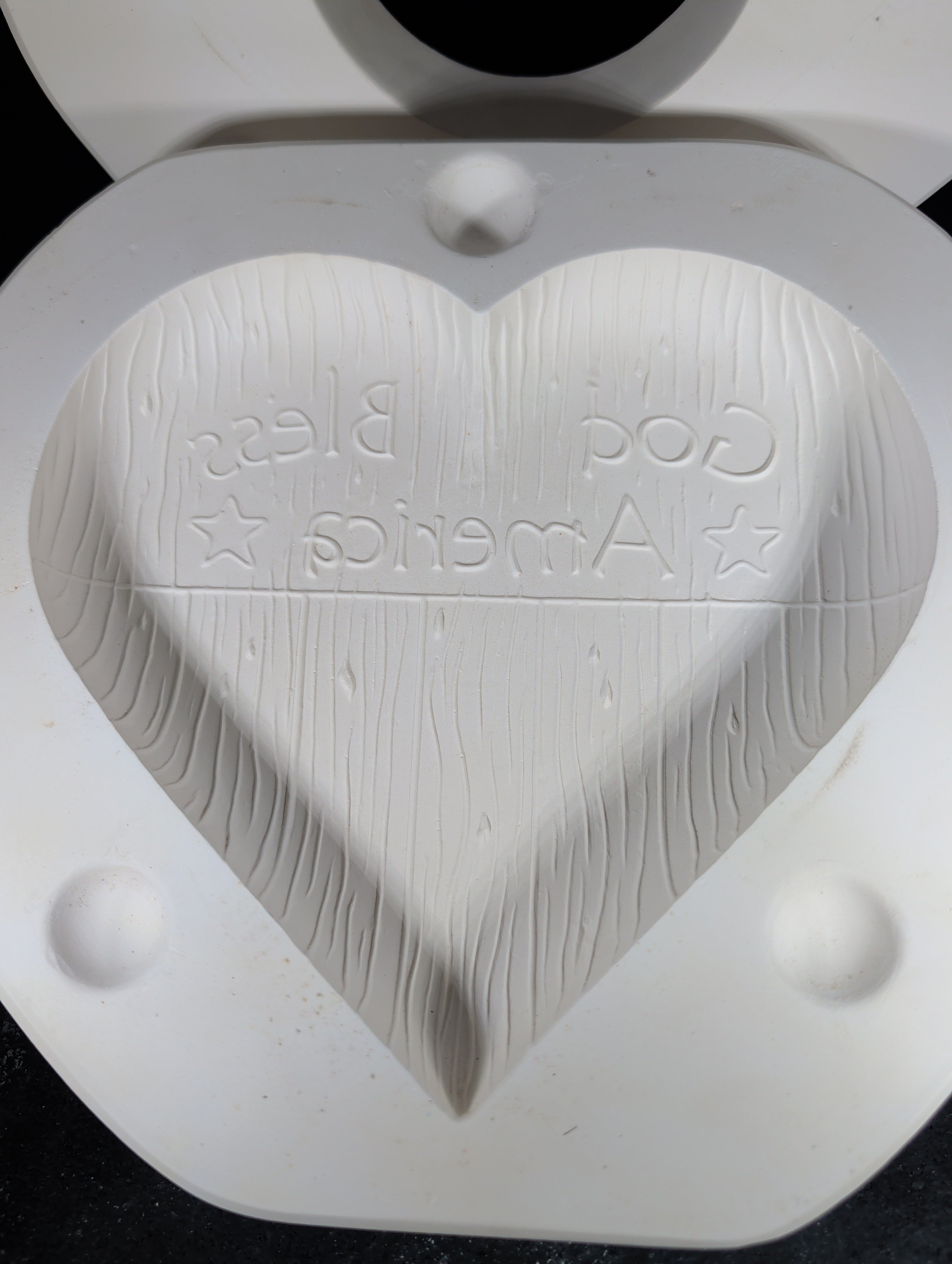 CM0018 - 3355 Kimple Wooden God Bless America Heart