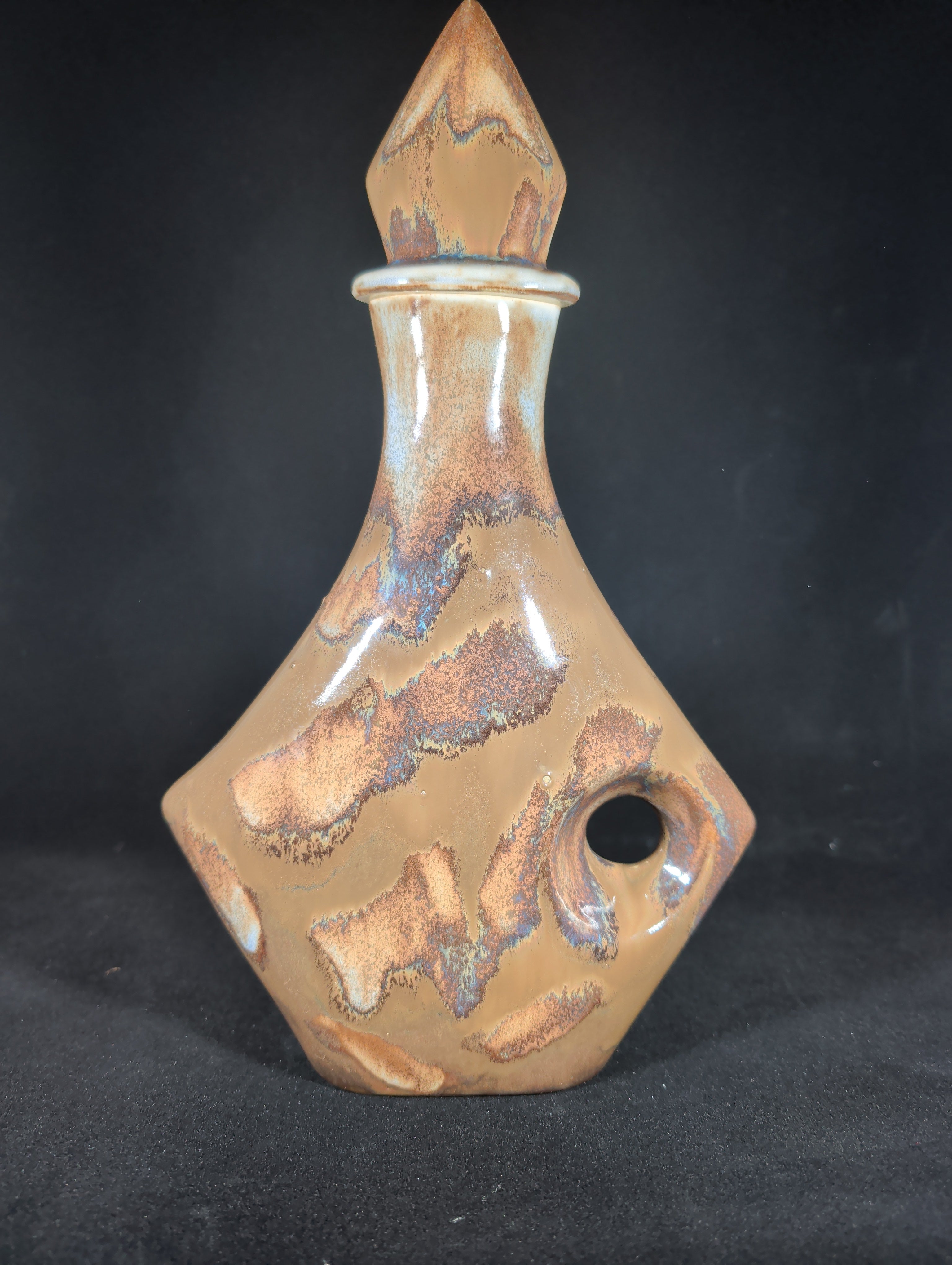 CMA0030 - Wine Decanter by Mindy