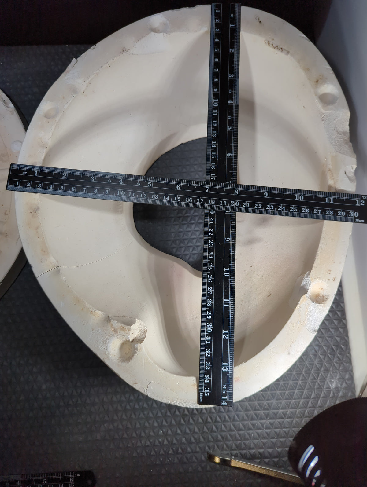 CM1047 - D-268-2 Ashtray