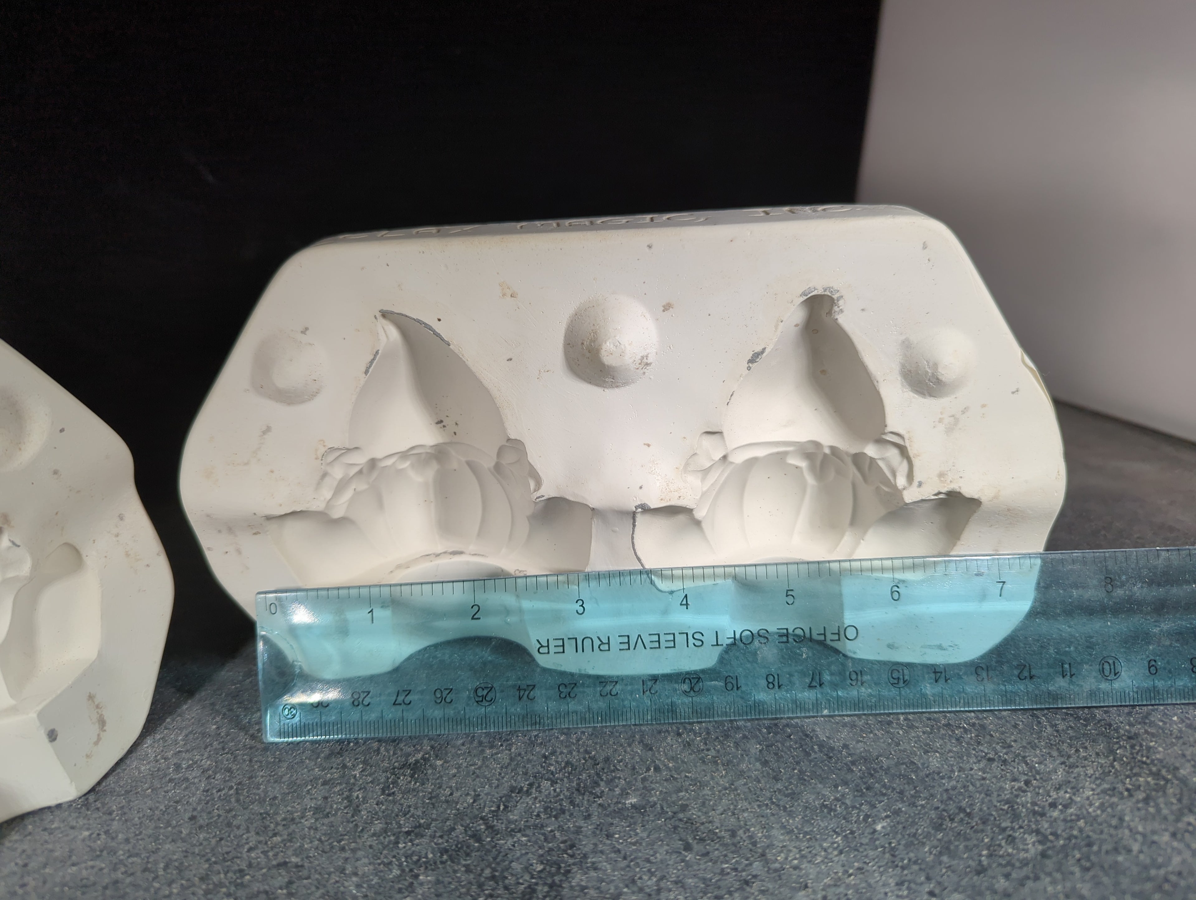 CM0157 - J1069 Clay Magic Two Tiny Pumpkin Ghosts