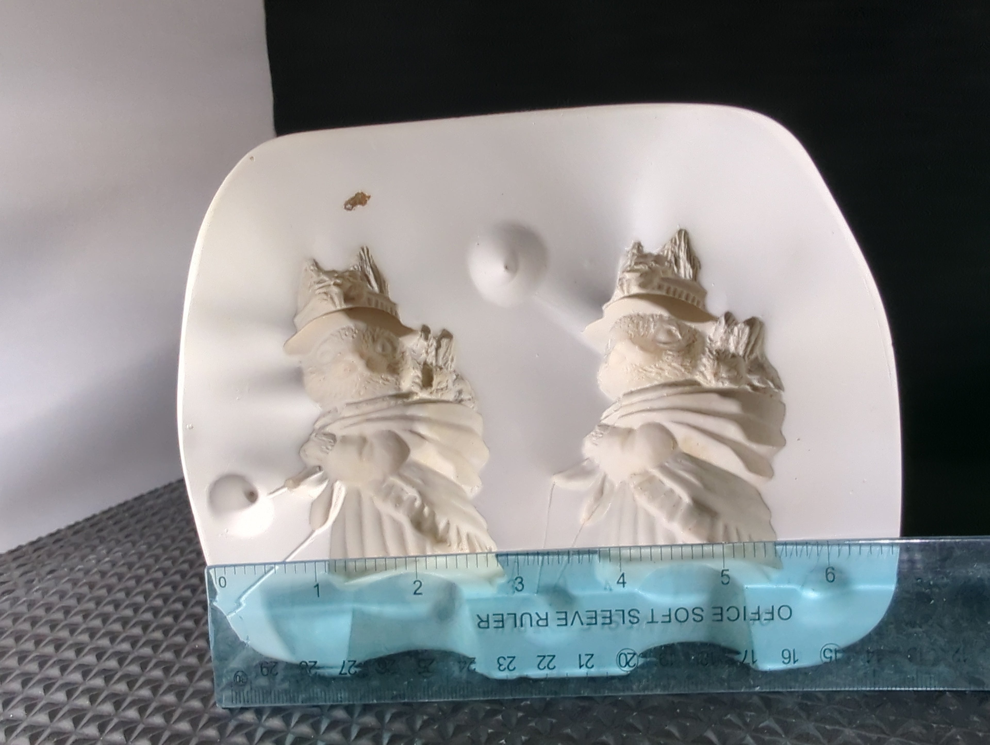 CM0193 - C-2481 Ceramichrome Mama and Baby Bunnies