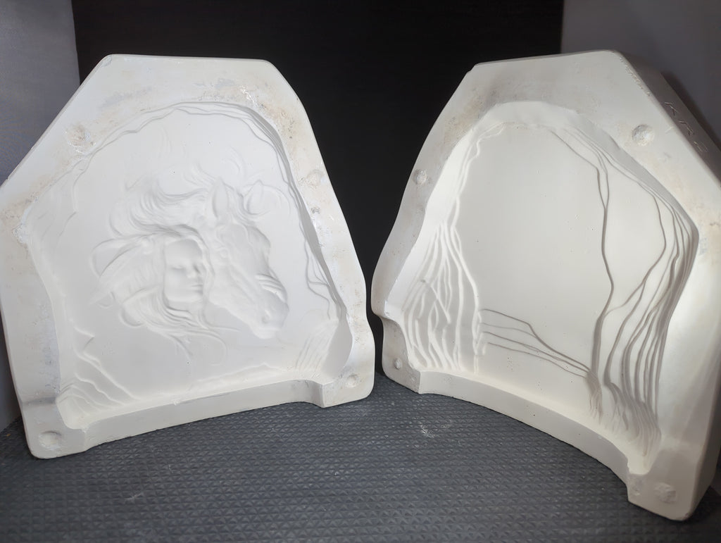 CM1285 - KR2 Kinzie Mold Maiden with Horse Rock Mold