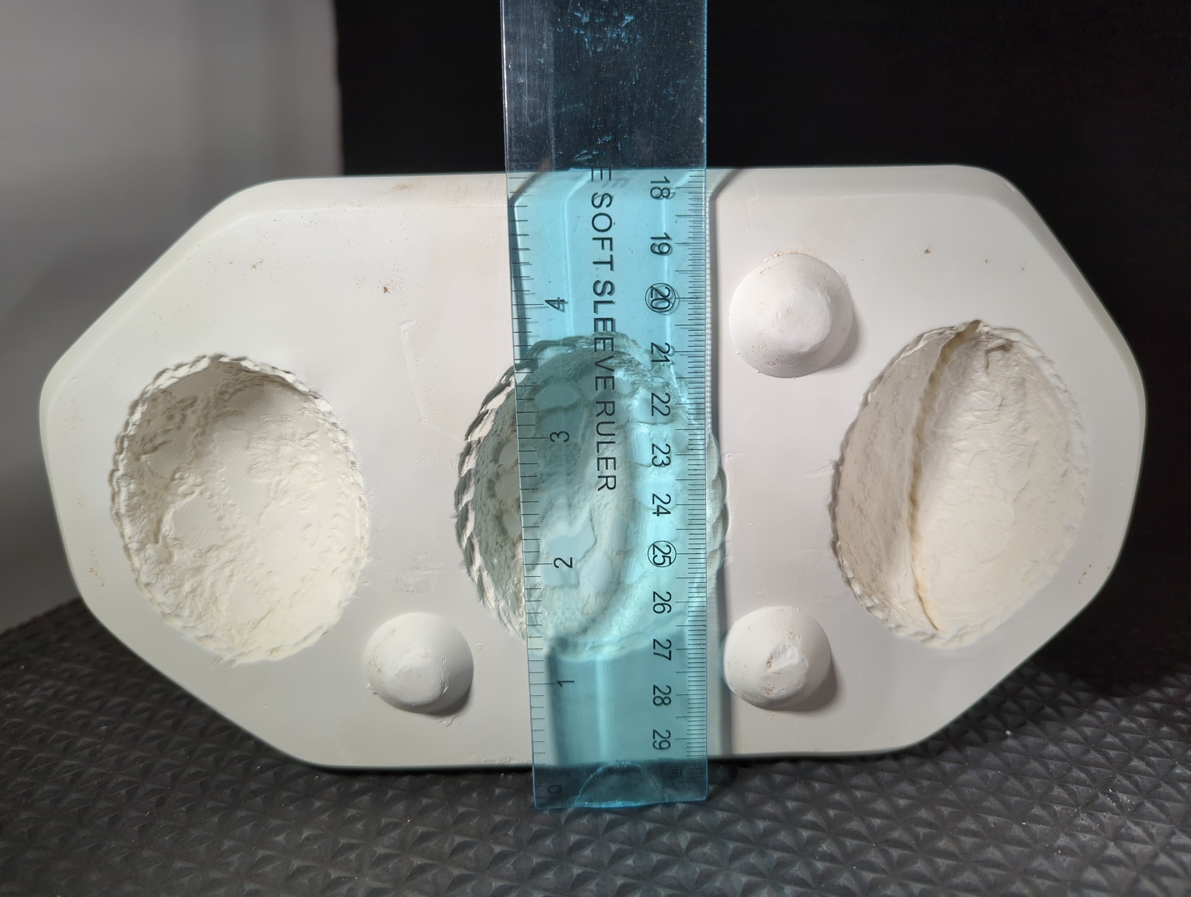 CM0259 - S-1561 Scioto 3 Lace Eggs