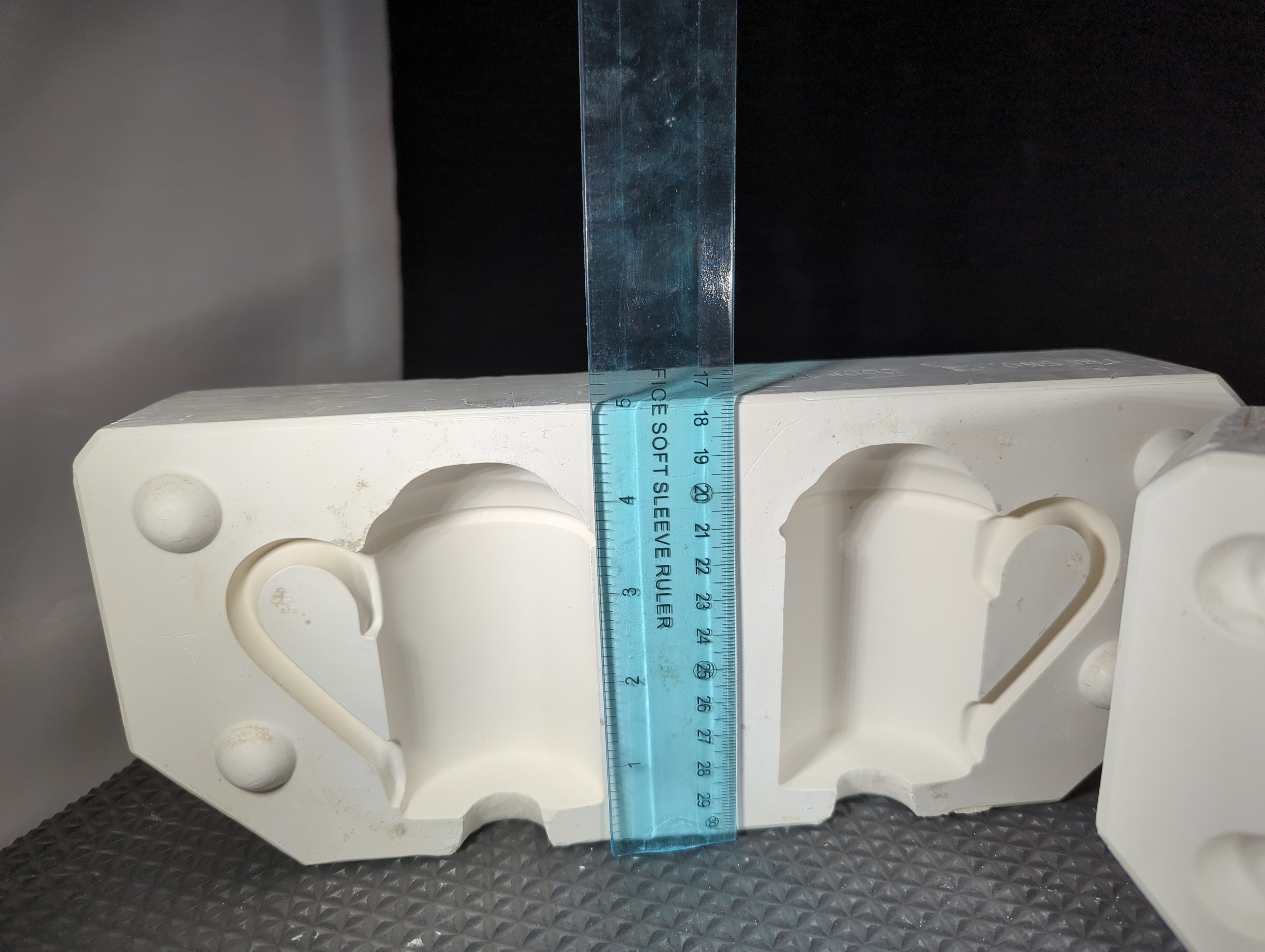 CM0342 - DM 294A Duncan Enamelware Salt and Pepper Shakers