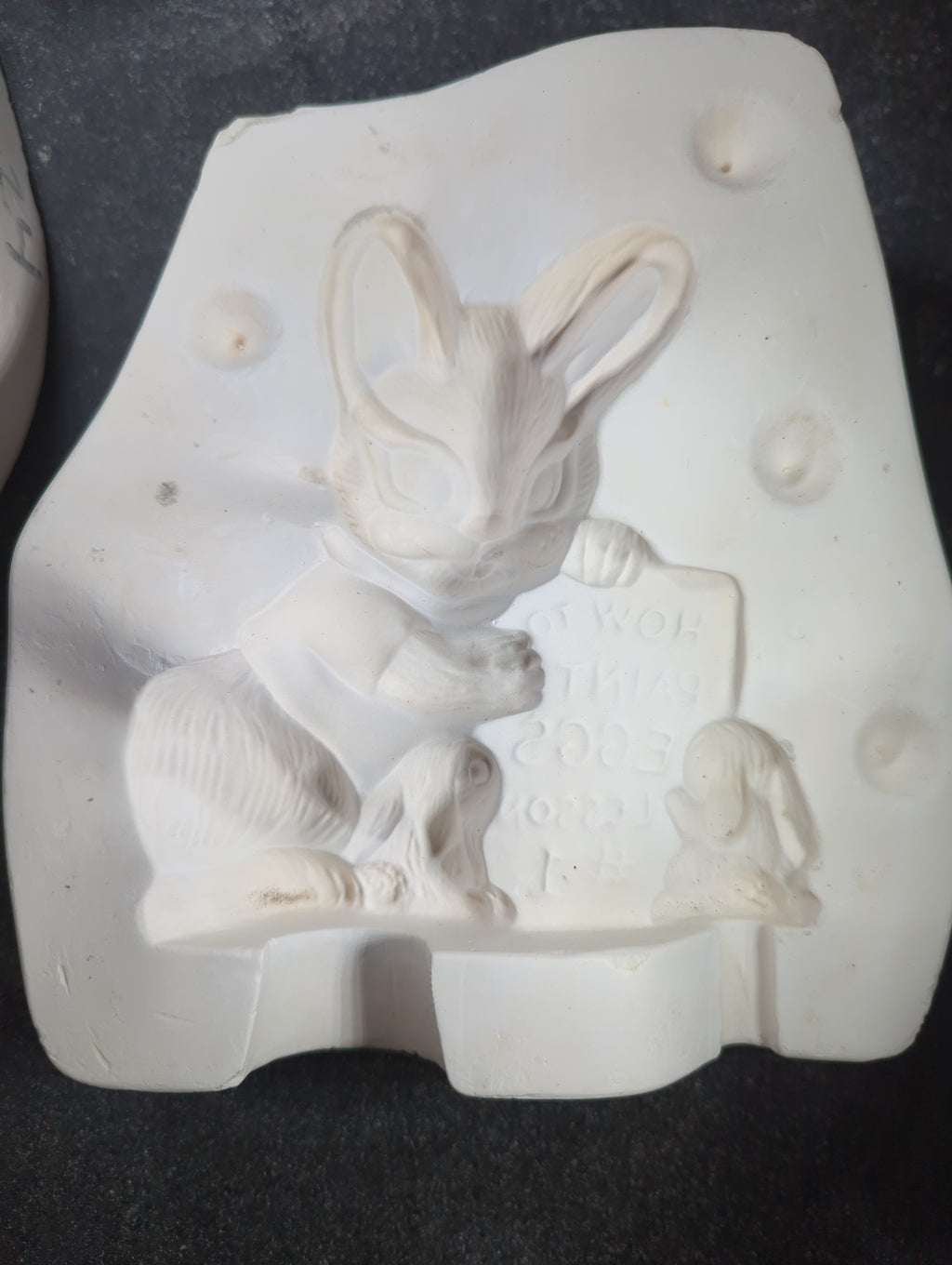 CM0093 - C-405 Bunny Painter
