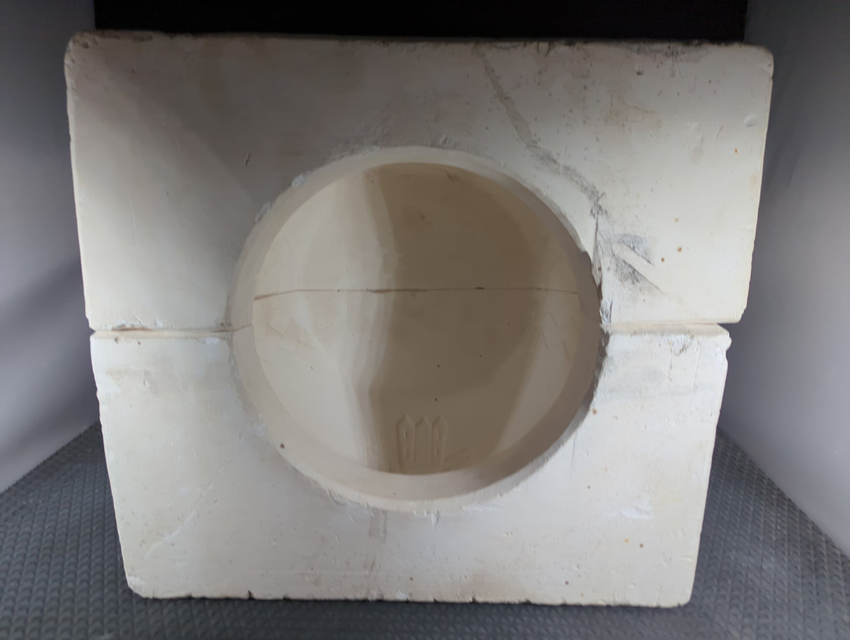 CM1536 - Homemade Thunderbird Planter Mold