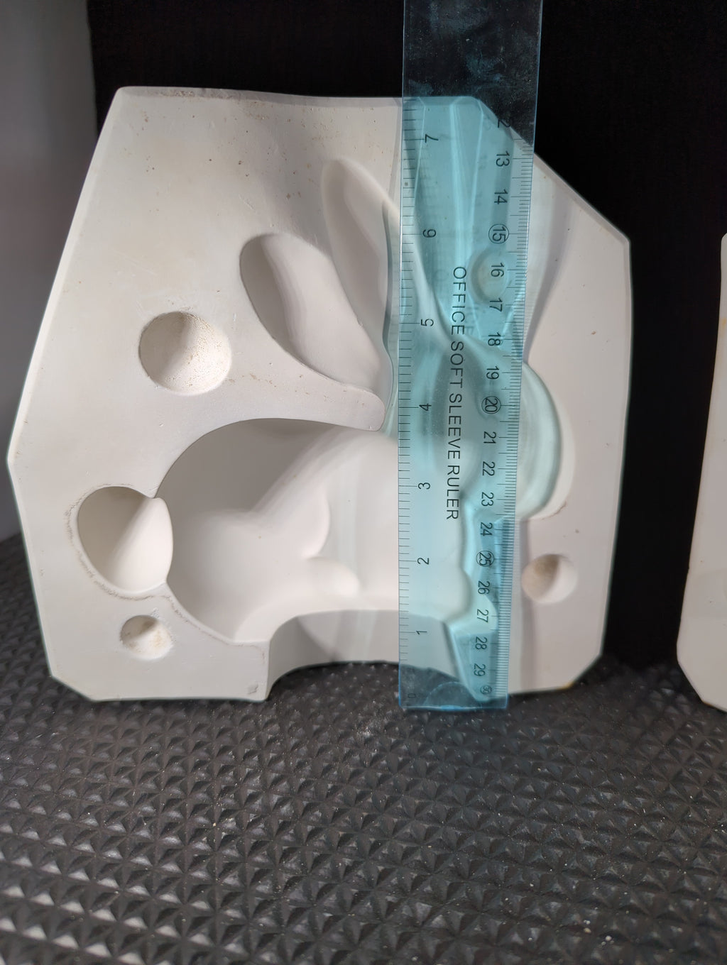 CM0185 - DM 285A Duncan Cottontail Bunny