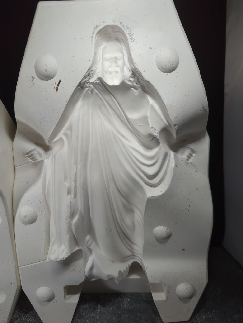 CM0118 - B694 Byron Mold Risen Christ