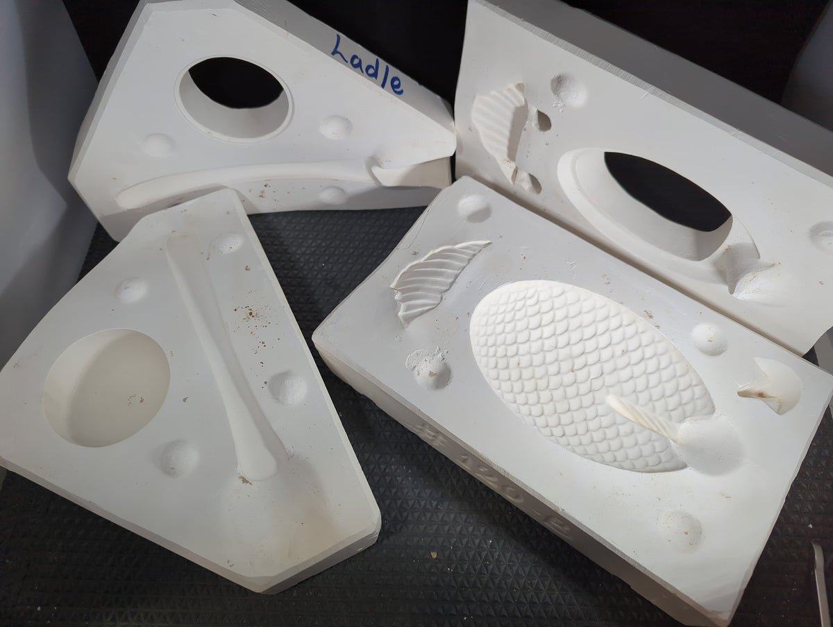 CM0939 - 120 A&B Tesoro Fish Dish and Ladle Set (2 Parts)