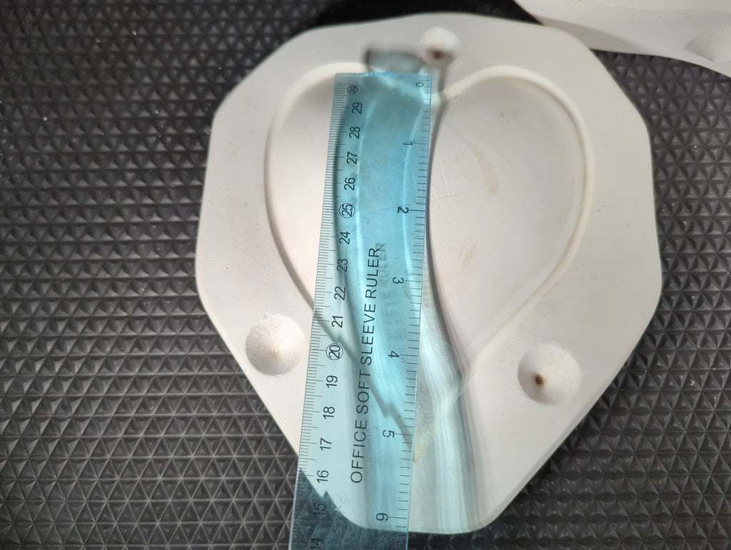 CM0255 - TEJAYS Molds Small Heart Dish