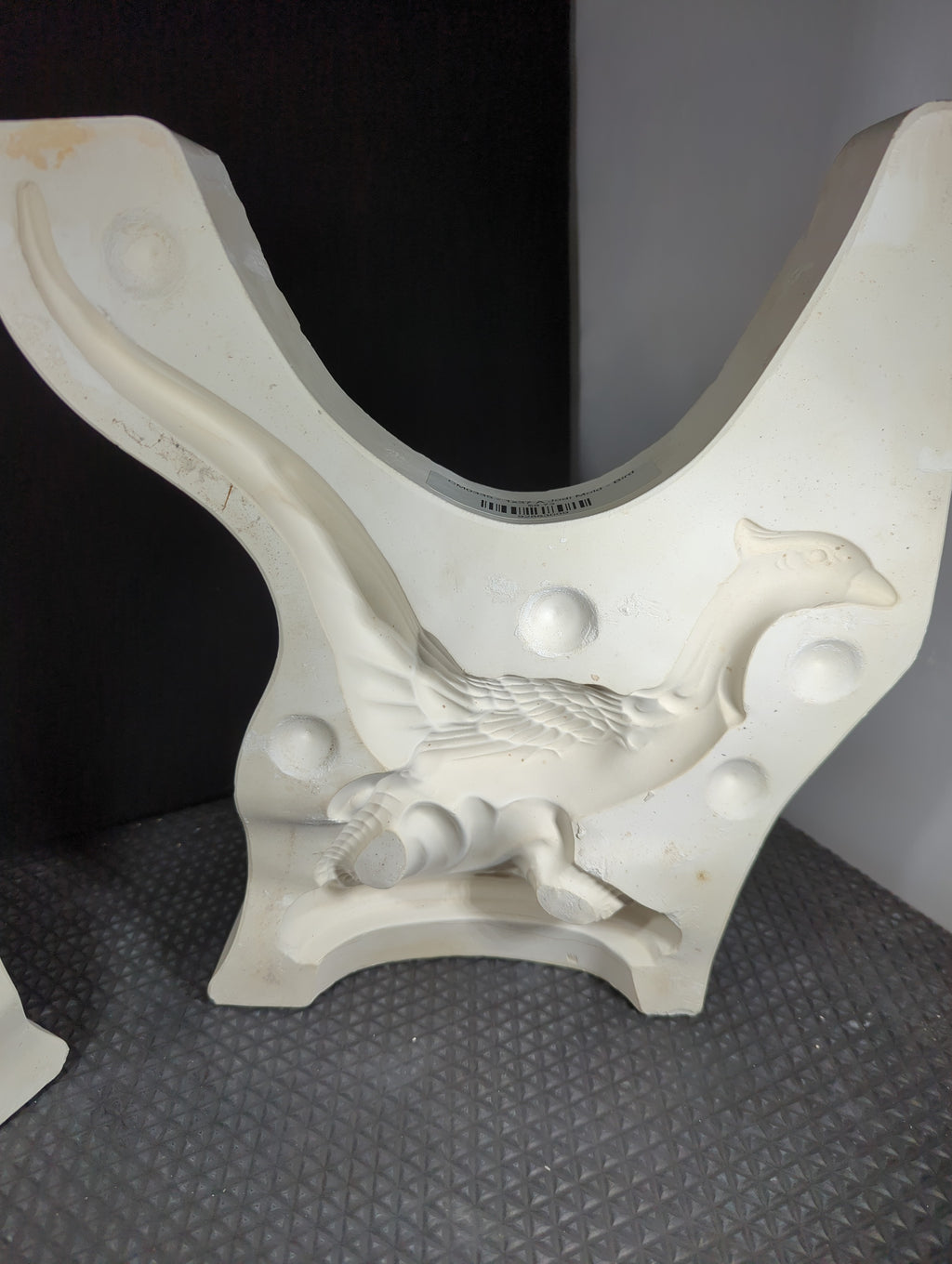 CM0335 - 1x37 A Jodi Mold - Bird