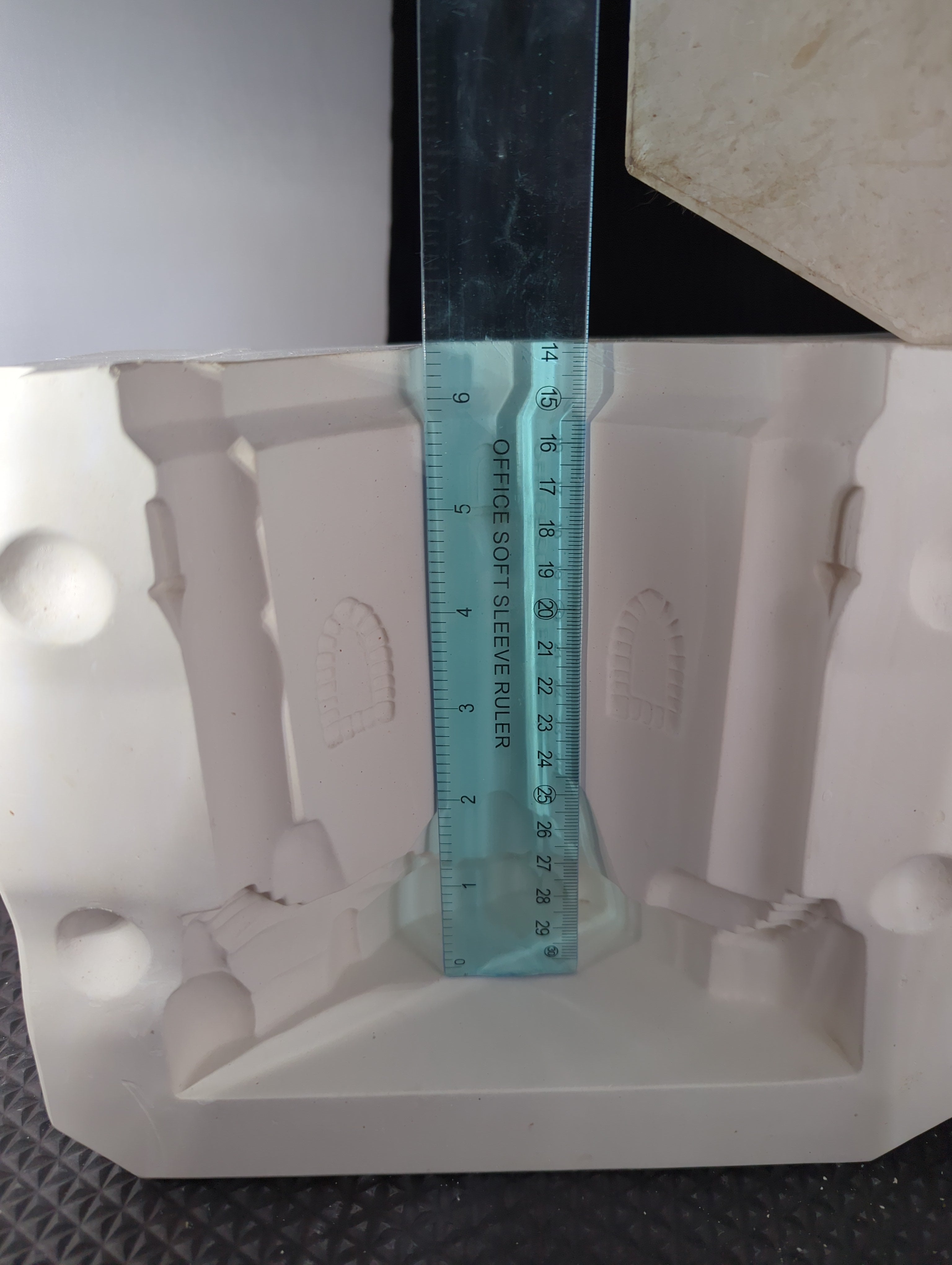 CM0209 - DM 549B Duncan Sand Castle Candle