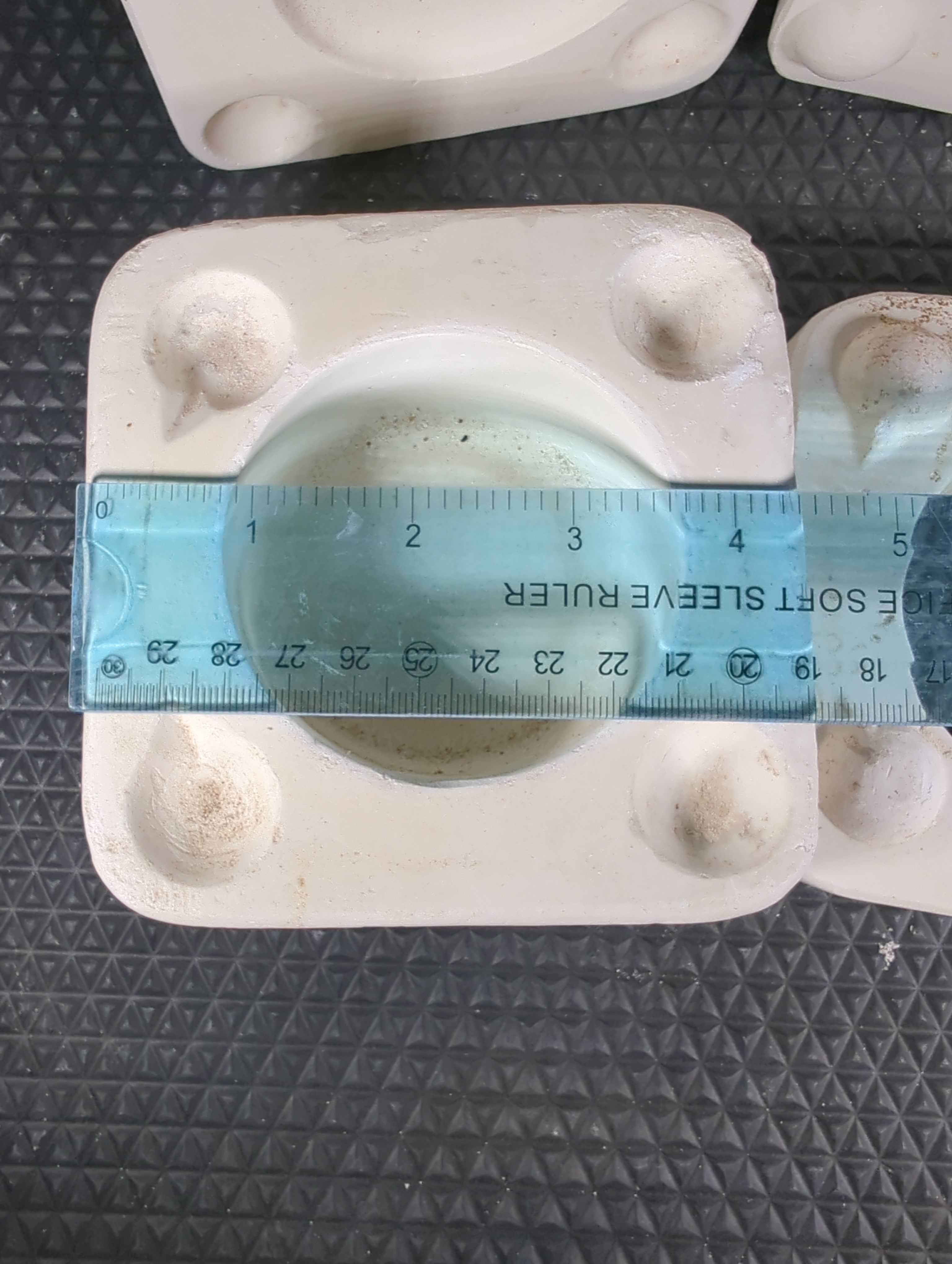 CM0480 - H3 Round Box