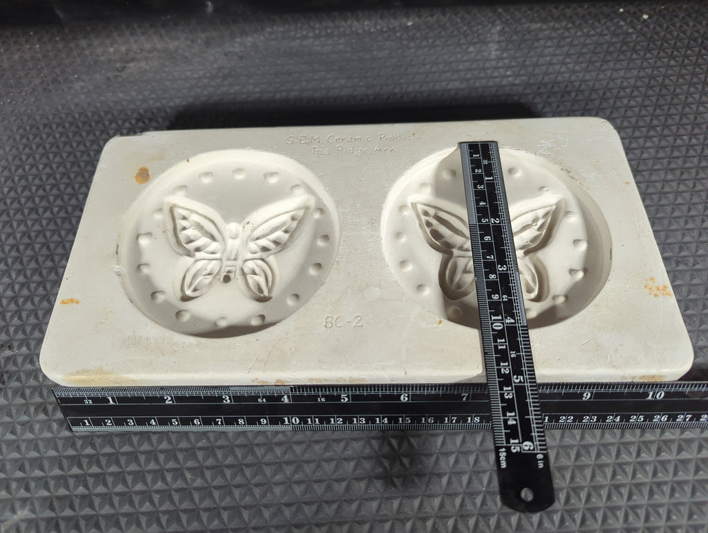 CM1297 - BC-2 GEM Butterfly Round Tile (2) Mold