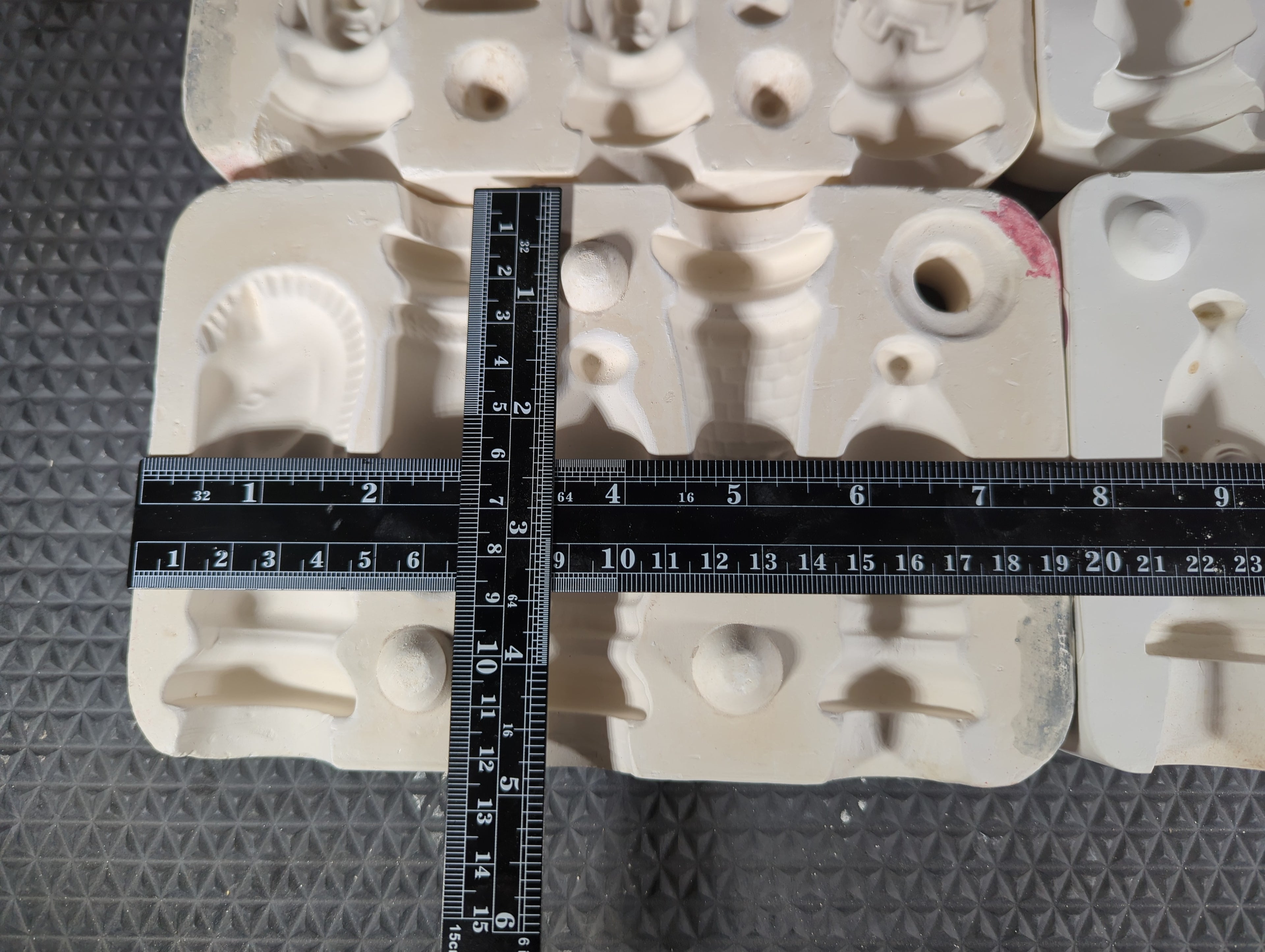 CM0756 - DM 167 DM 168 Duncan Chess Set