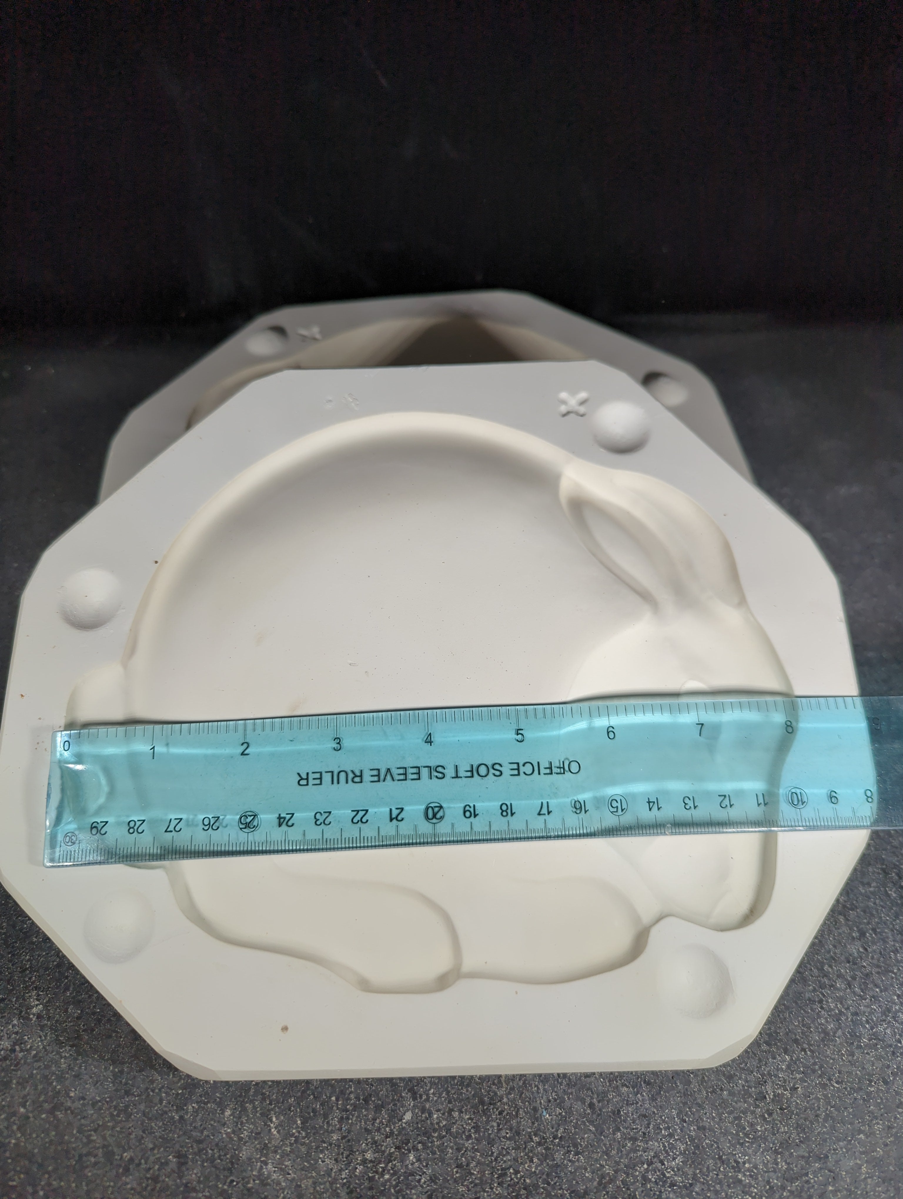 CM0176 - 1261 Boothe Bunny Plate