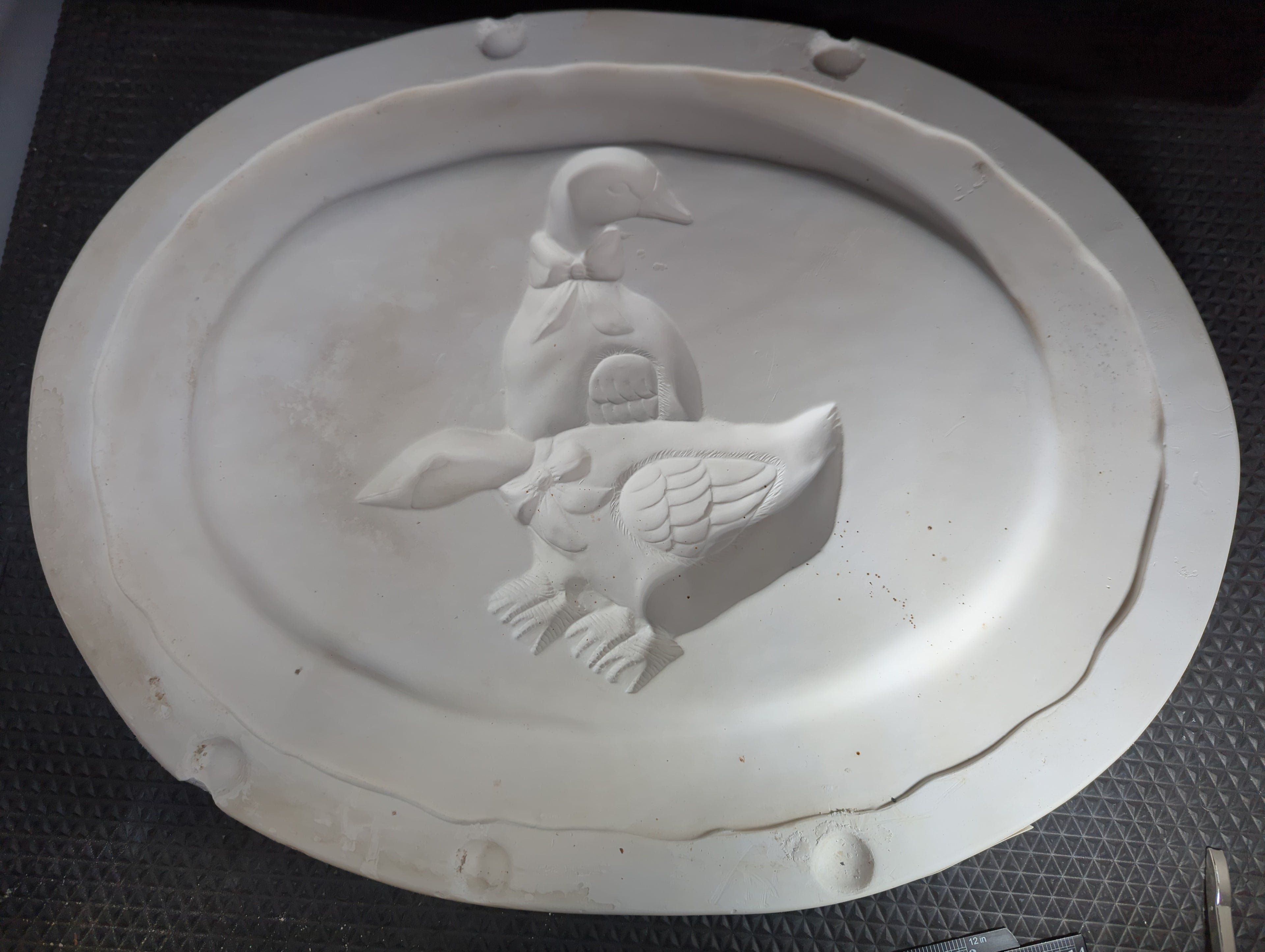 CM0812 - 341 OS Giant Duck/Goose Platter