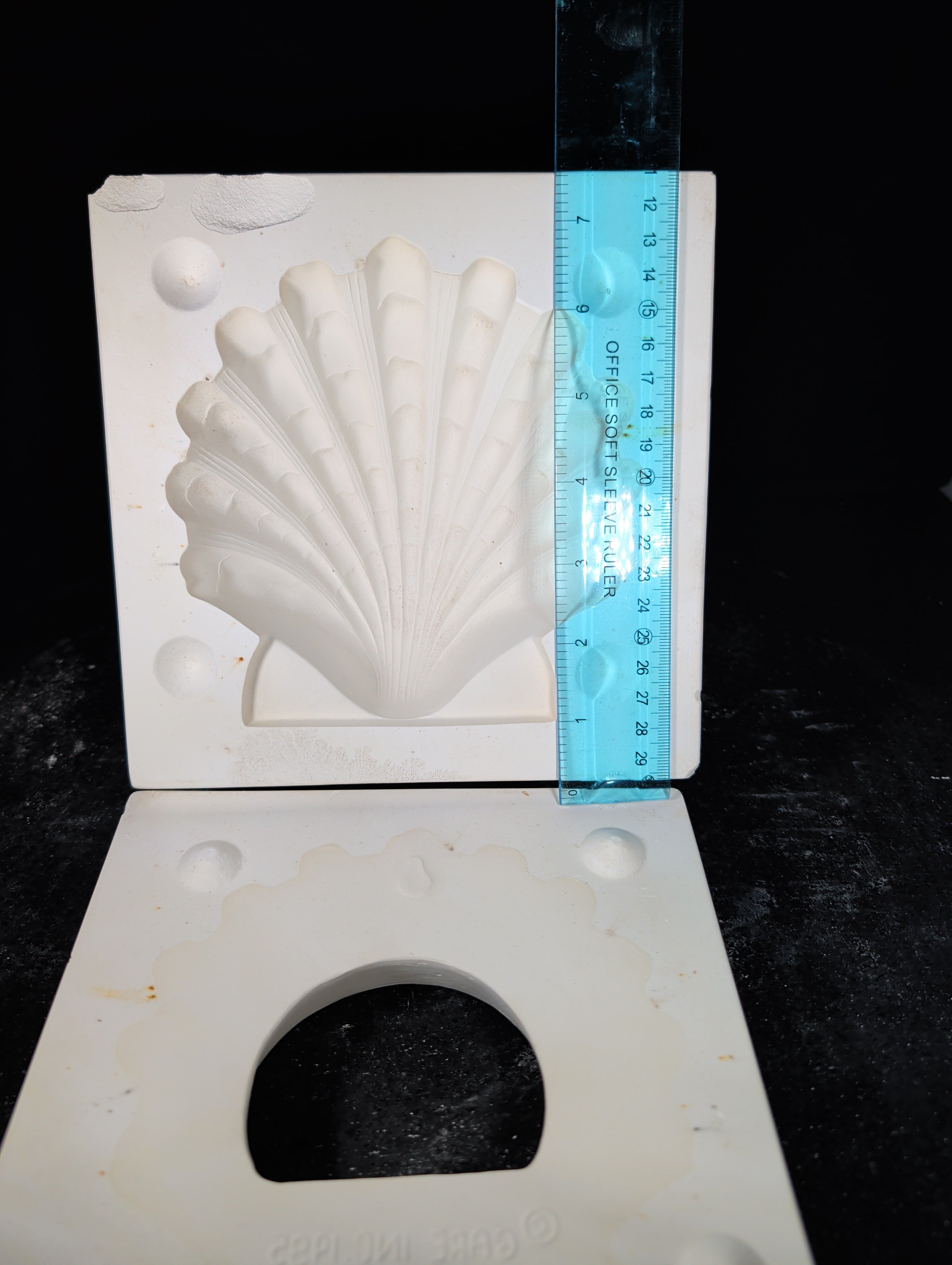 CM0007 - L-996 Gare Seashell Towel Holder