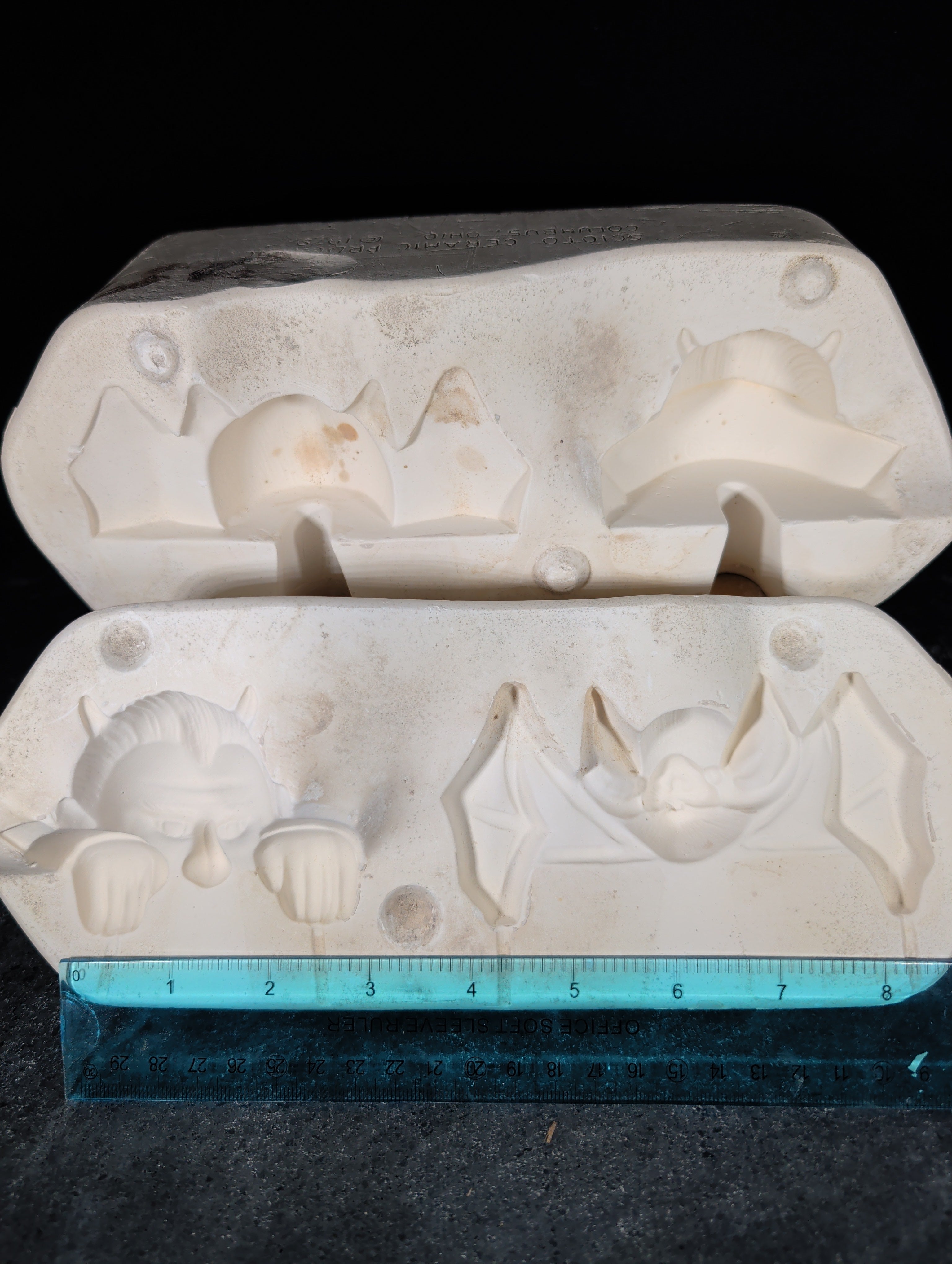 CM0051 - S-22 SCIOTO Halloween Creeper Peeper