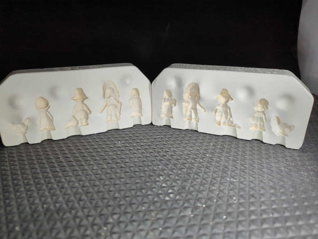 CM0555 -763 Riverview Thanksgiving Accs. Miniatures
