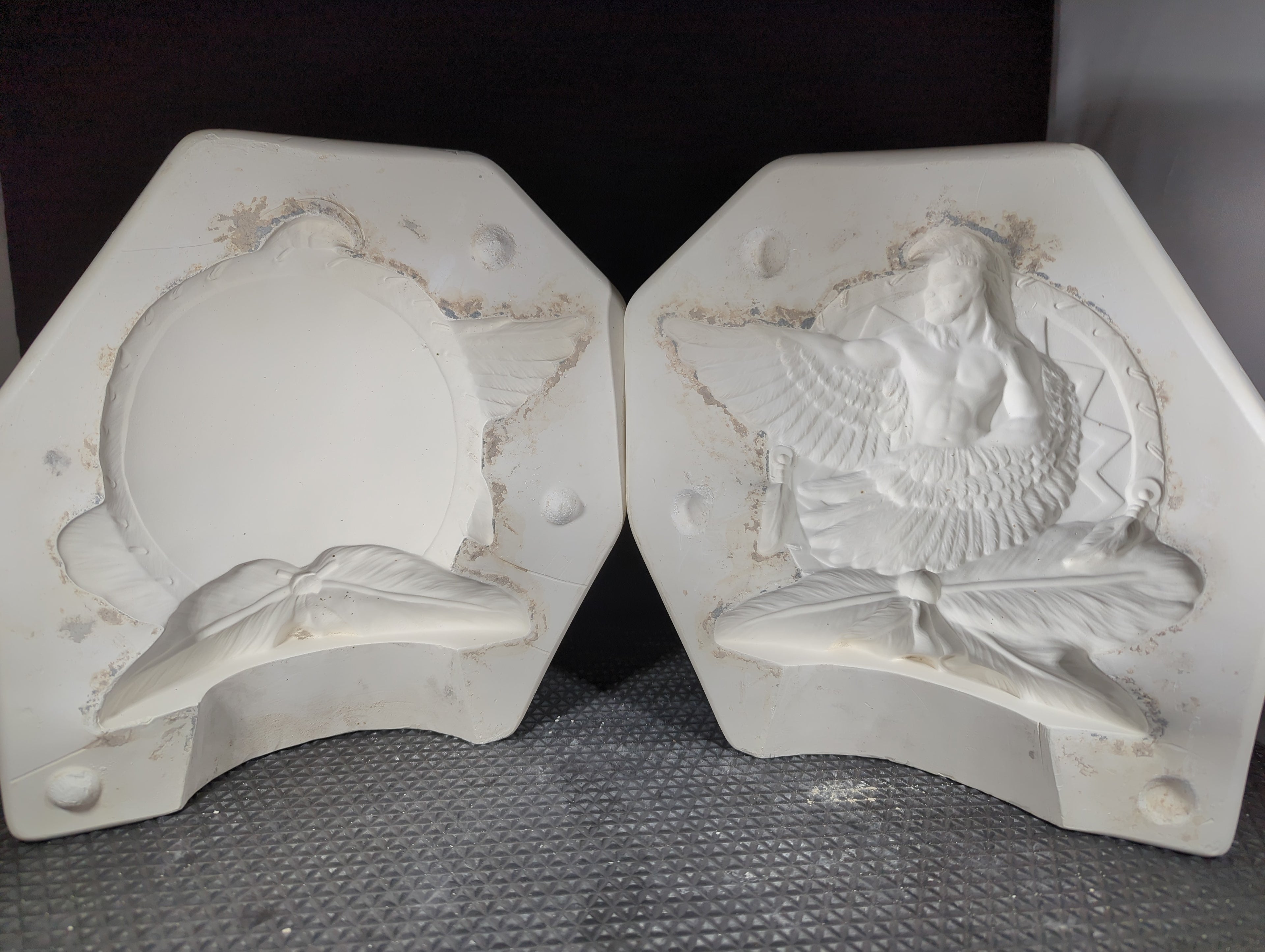 CM0293 - P1109 Provincial Eagle Dancer Shield