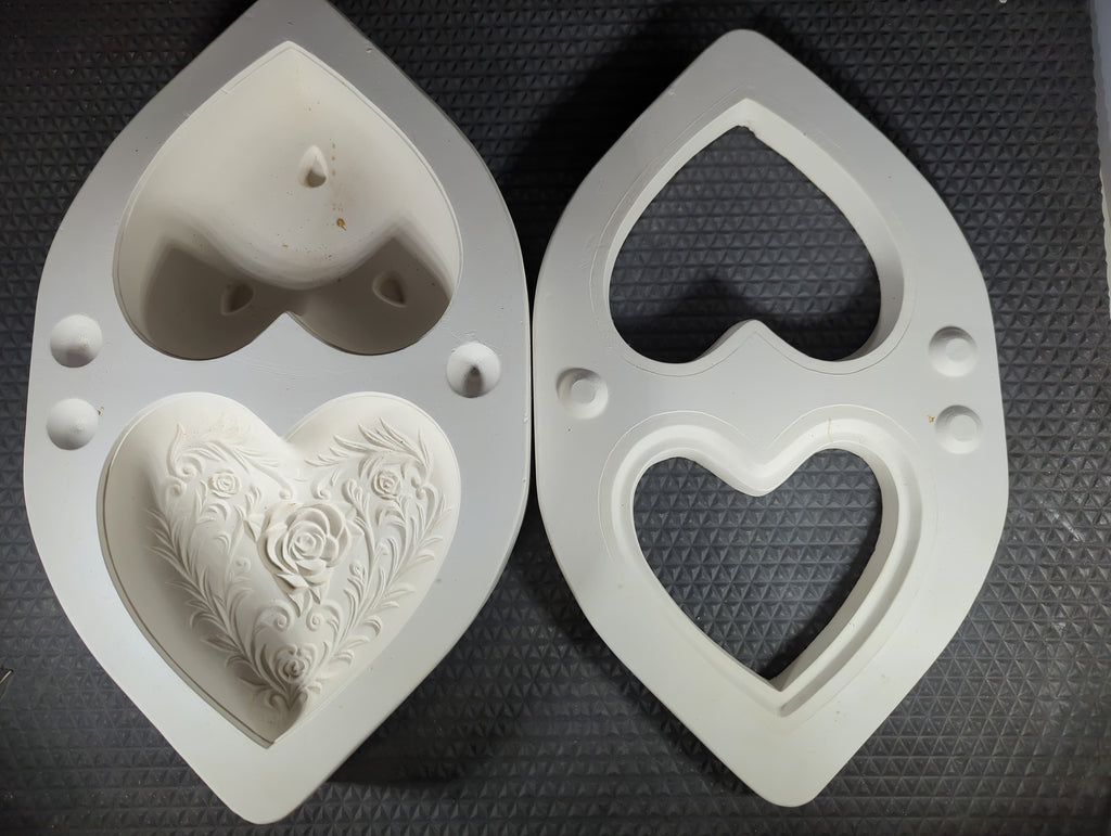 DM 427 Duncan Heart Shaped Box with Rose Lid plaster casting mold, used, great condition