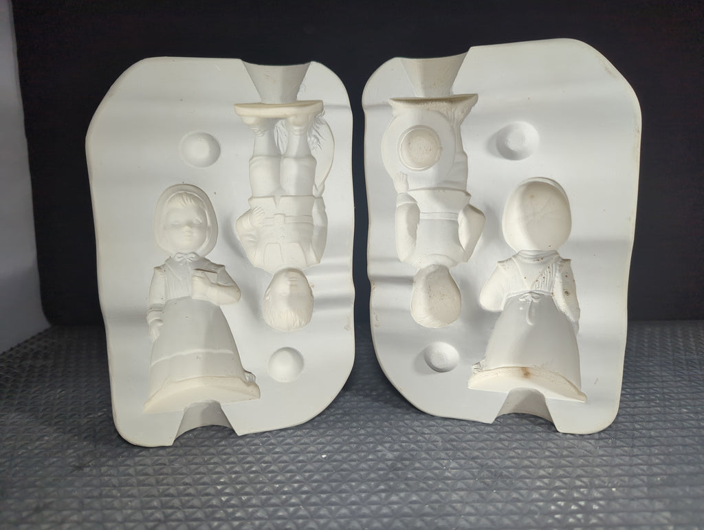 DM 574 Duncan Pilgrim Children plaster casting mold, listed as used, great condition