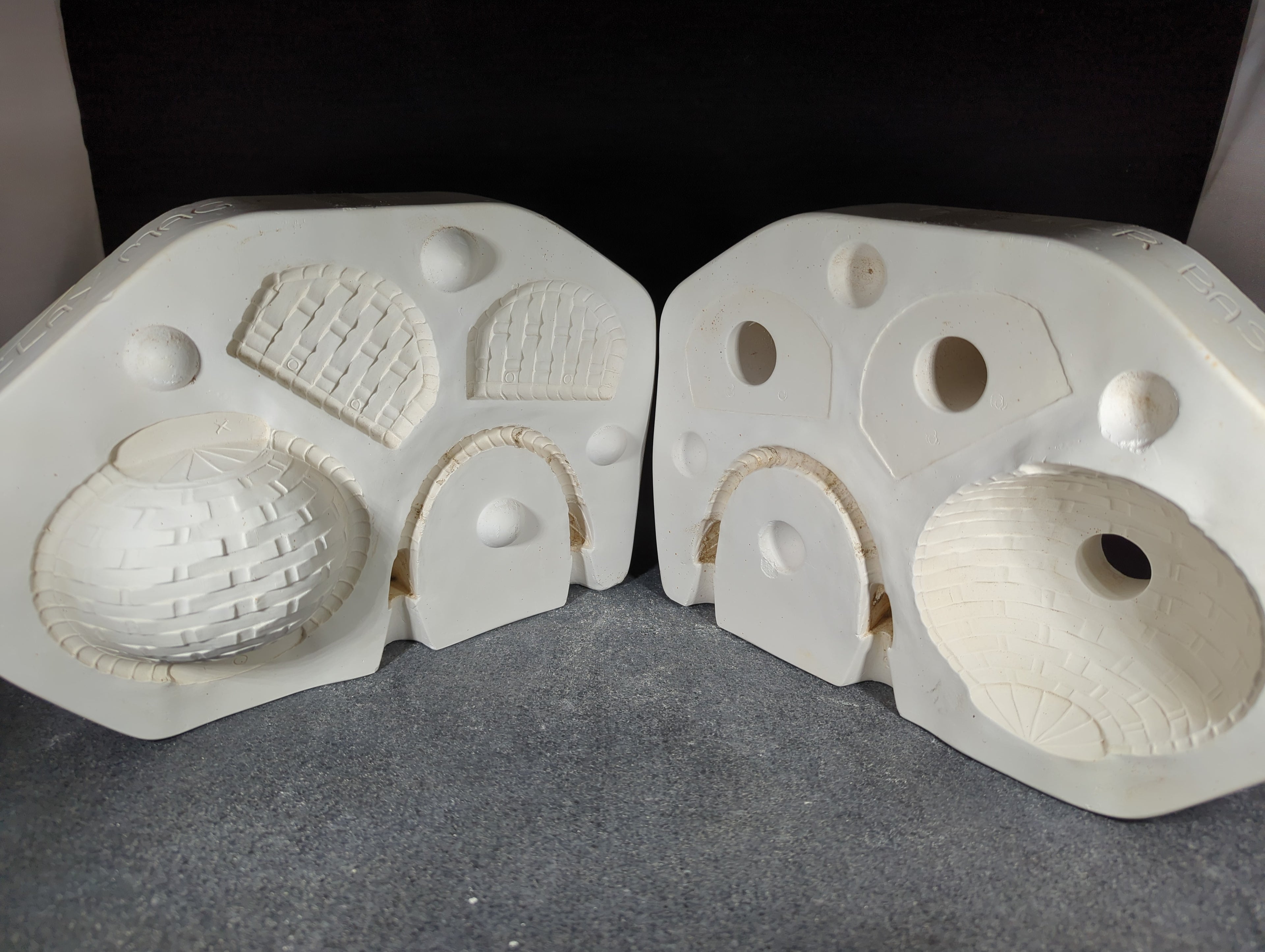 CM0173 - J516 Clay Magic Small Wicker Clay Basket