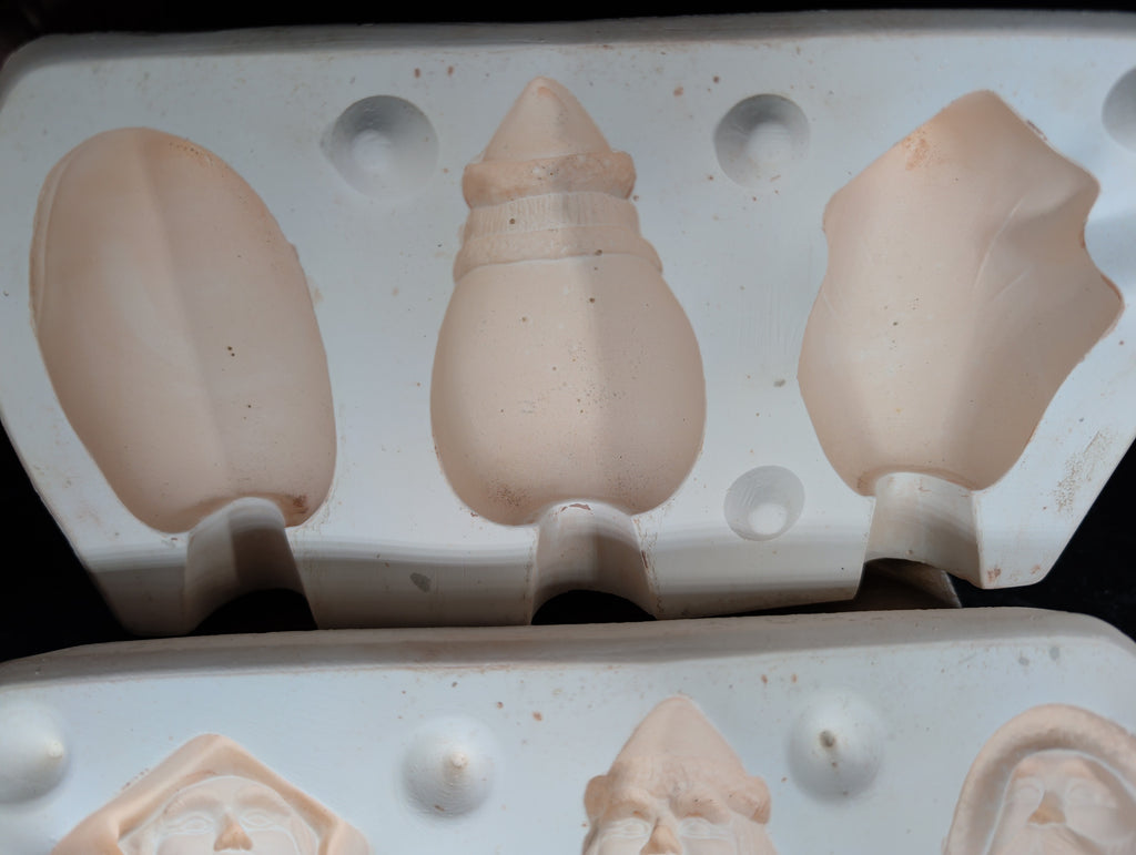 CM0064 - S-2292 SCIOTO 3 Roly-Poly Santa Orns.