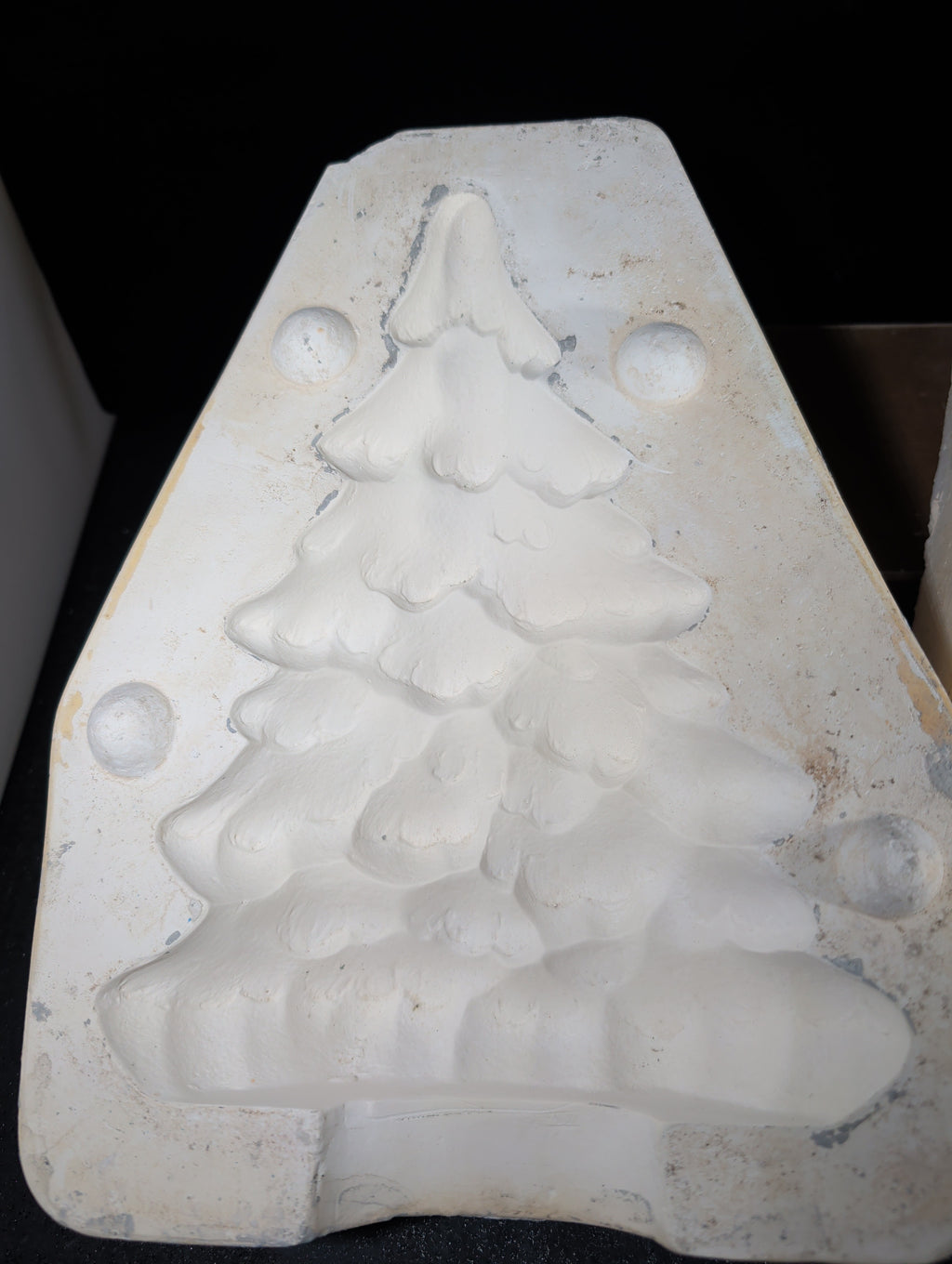 CM0042 - J505 Clay Magic Christmas Tree Sill Sitter