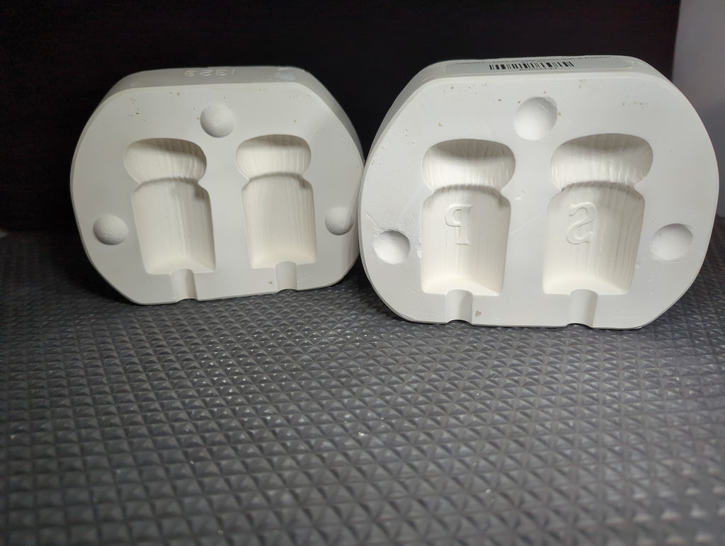 CM0353 - 1323 Kimple Wood Salt & Pepper