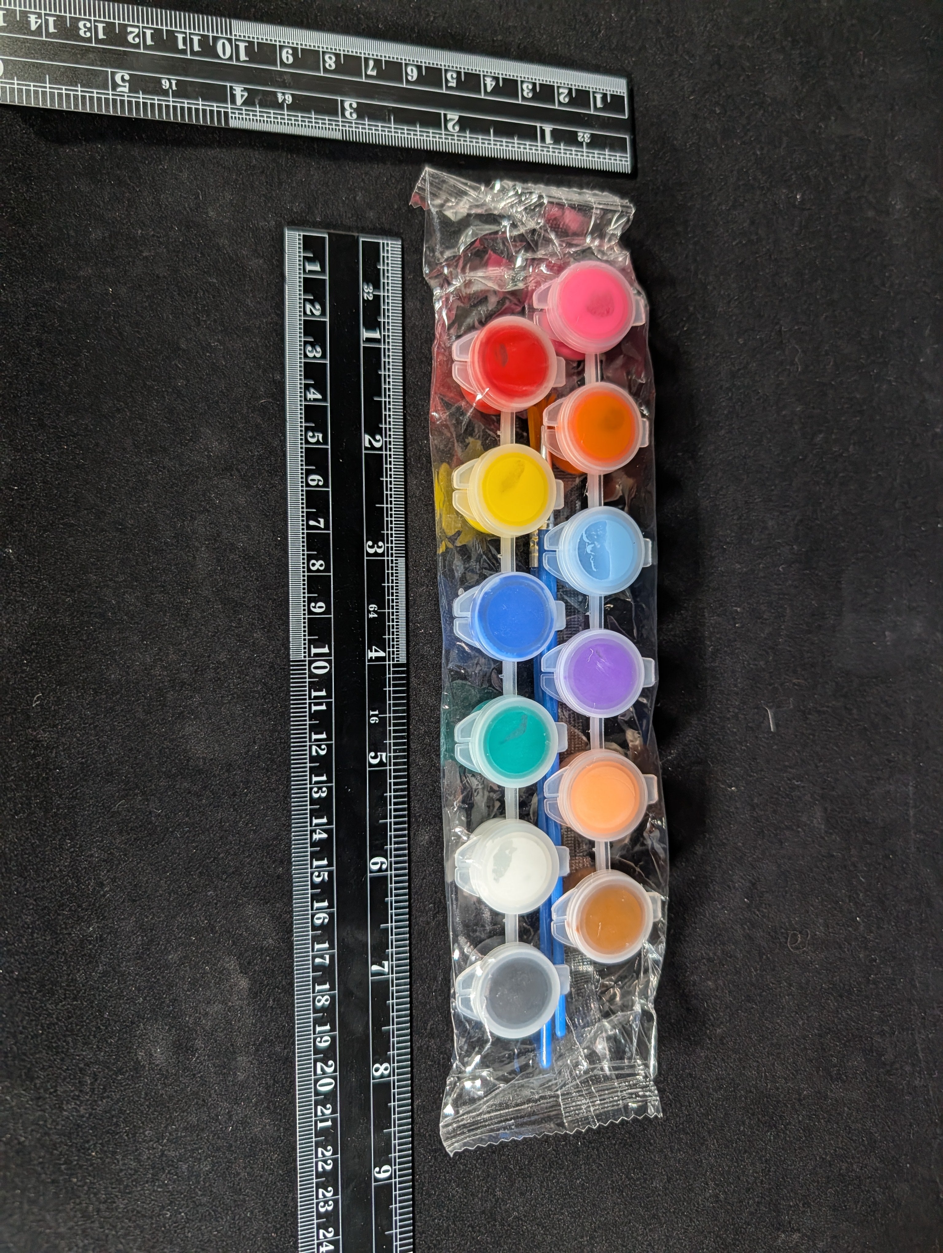 CMS0091 - 12 Pack Acrylic Paints with Two Brushes