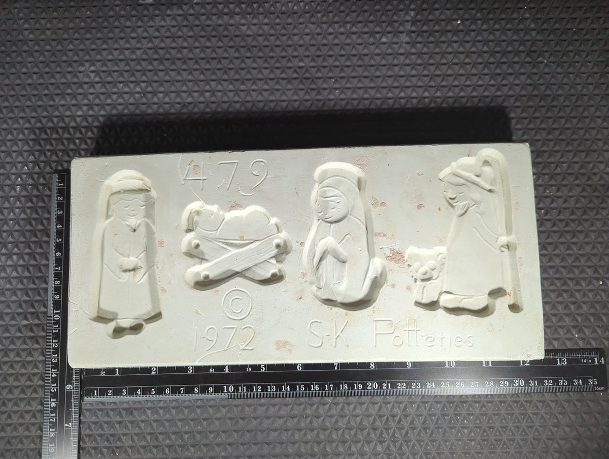 CM1353 - 479 SK Potteries Ornament (4) Open Pour Nativity Mold
