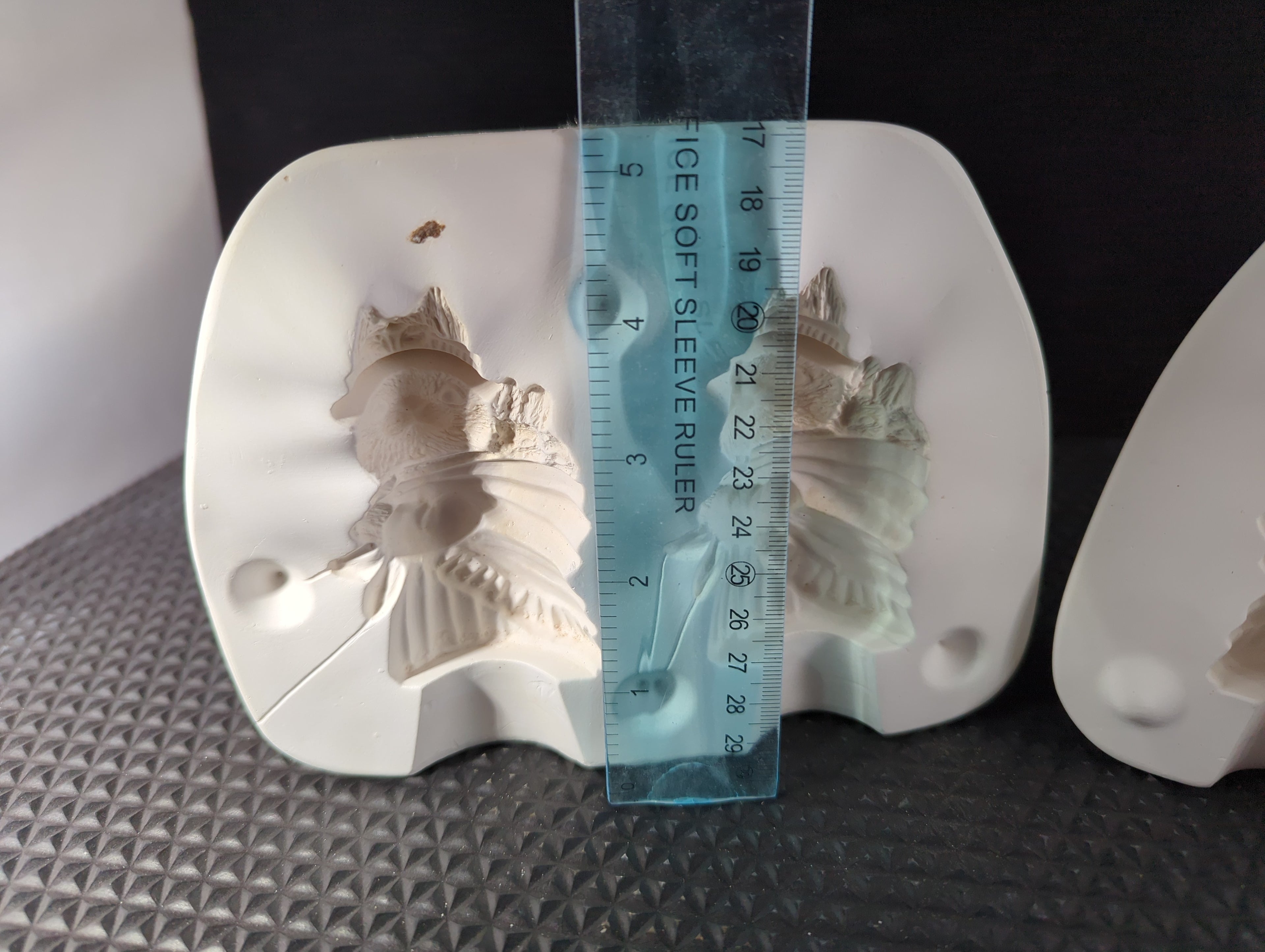 CM0193 - C-2481 Ceramichrome Mama and Baby Bunnies