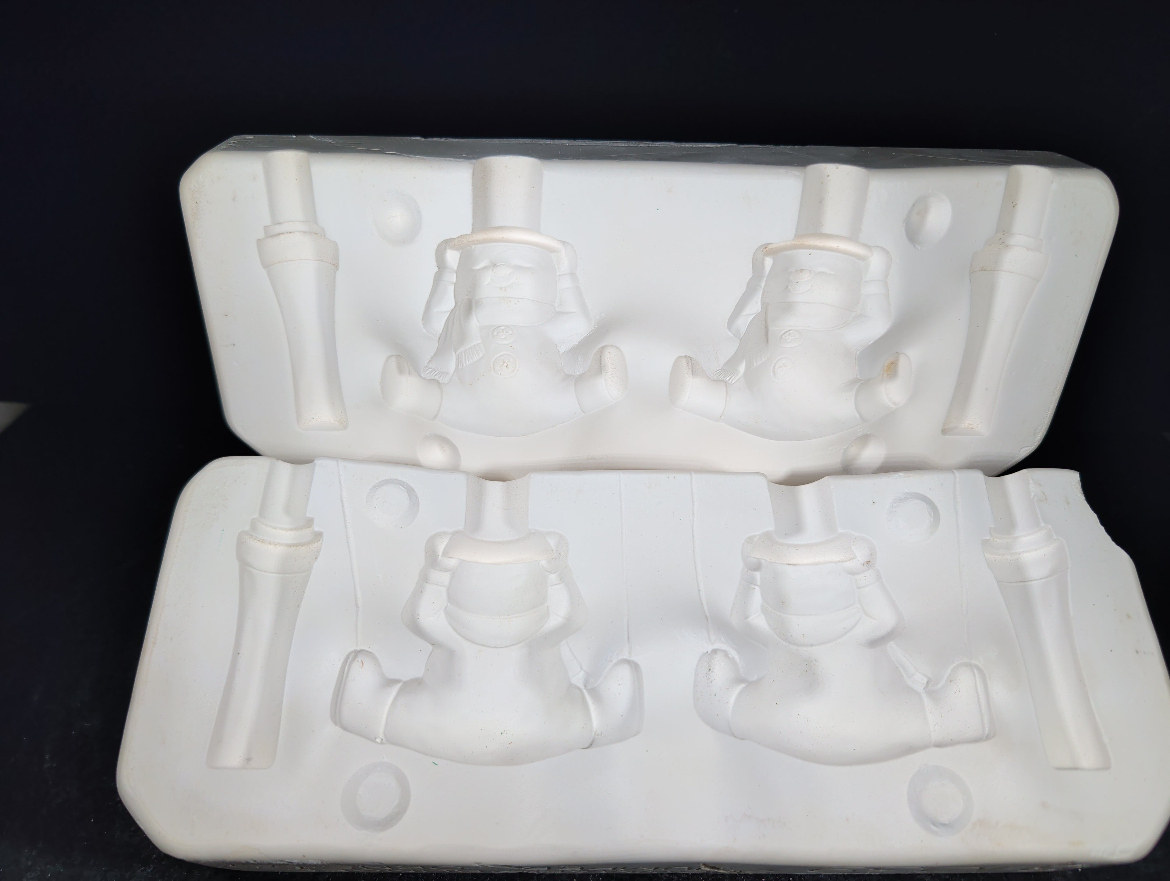 CM0011 - Dona's 2-Snowman Bungee Jumper ORN, 5"H