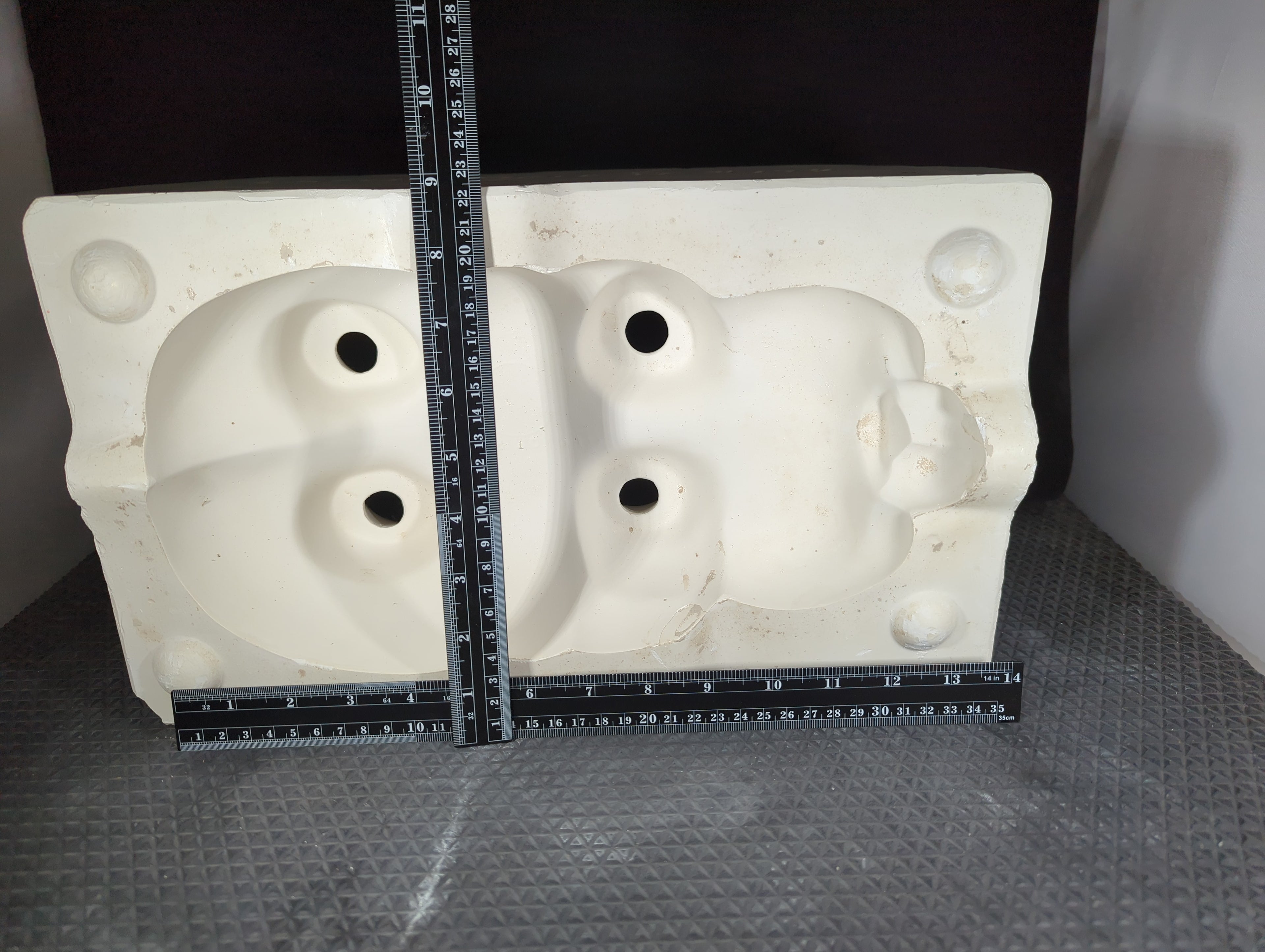 CM0625 - 174 Creamer Mold Giant Piggy Bank