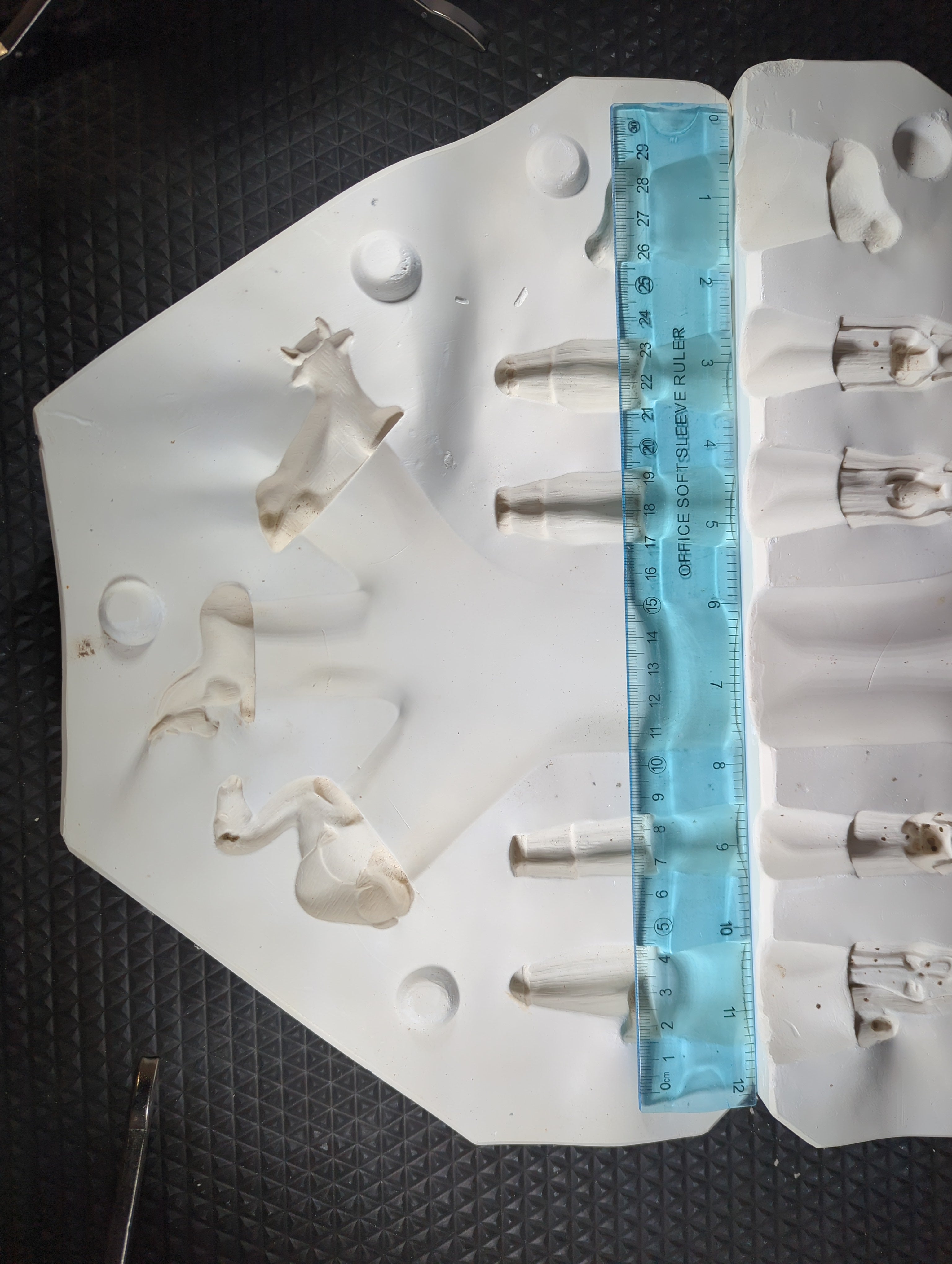 CM0371- DM-1406 Duncan Mini Nativity Set B