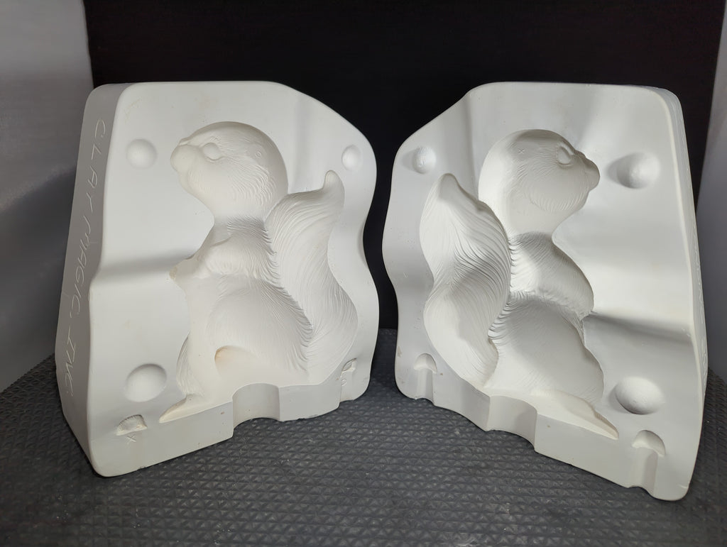 CM1325 - J-508 Clay Magic Standing Squirrel Mold